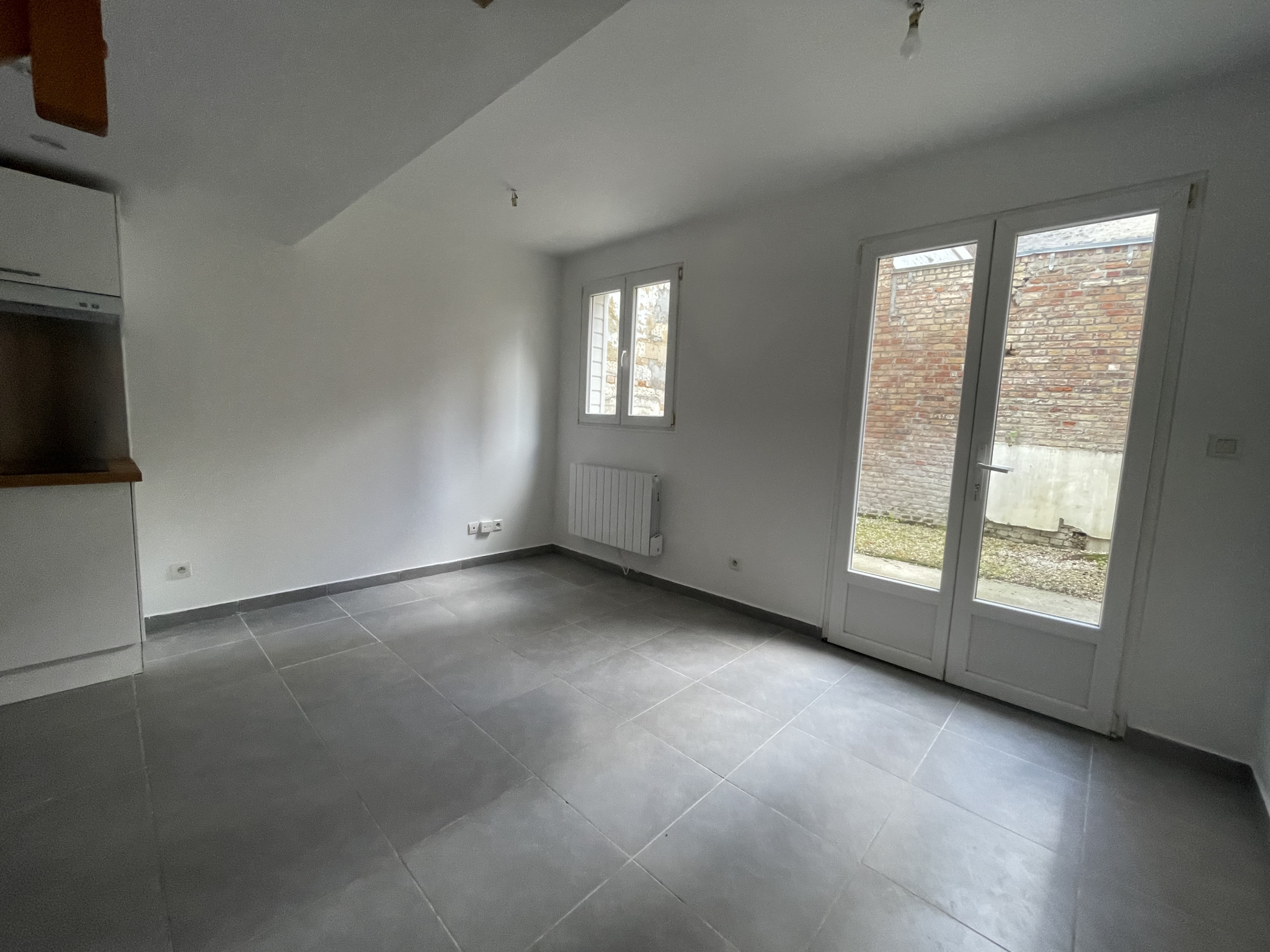 Immo80 – L'immobilier à Amiens et dans la Somme- TYPE 1  AVEC COUR AMIENS CENTRE VILLE