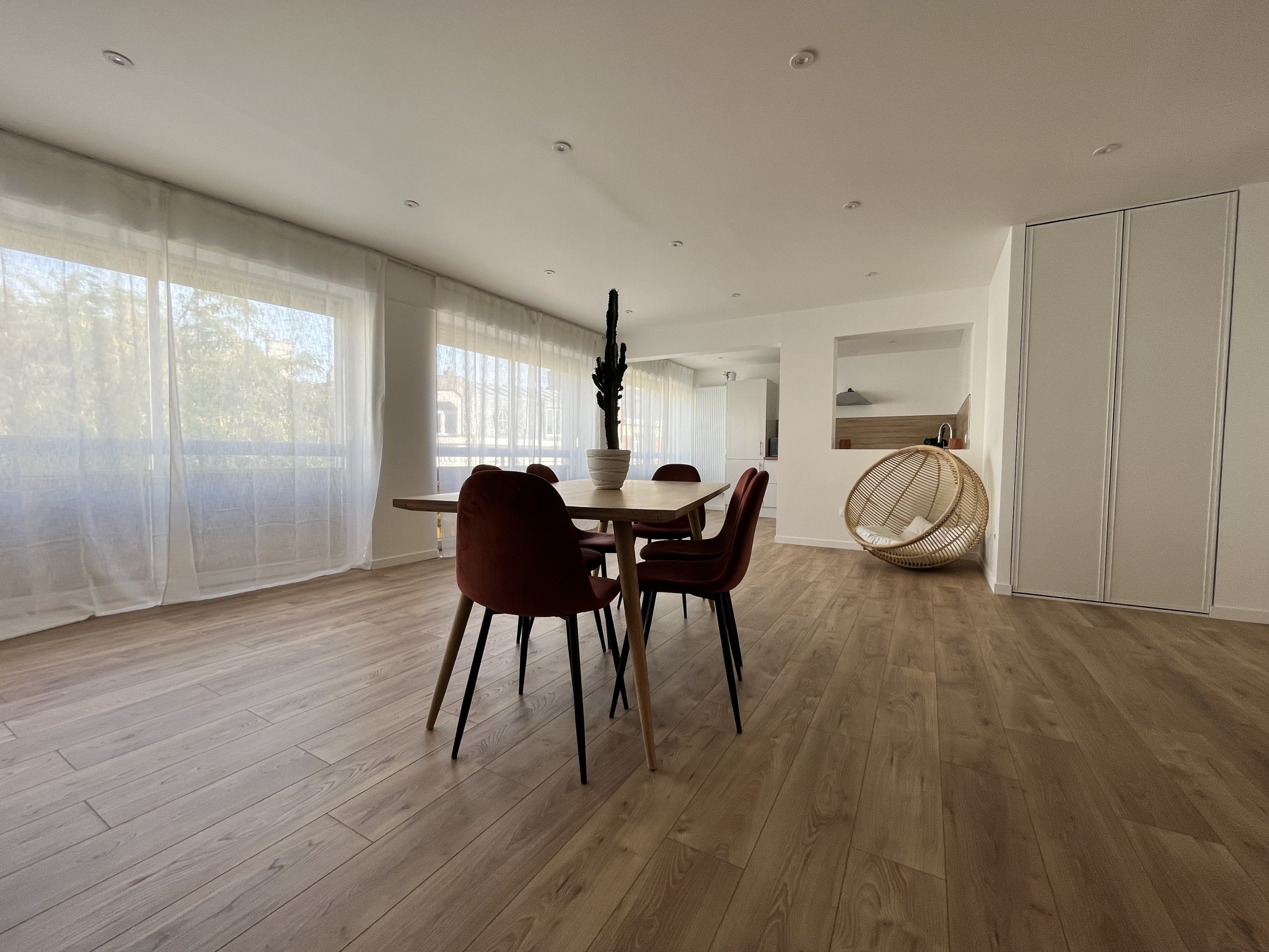 Immo80 – L'immobilier à Amiens et dans la Somme-Centre ville Amiens – Grand T4 vue Cathédrale