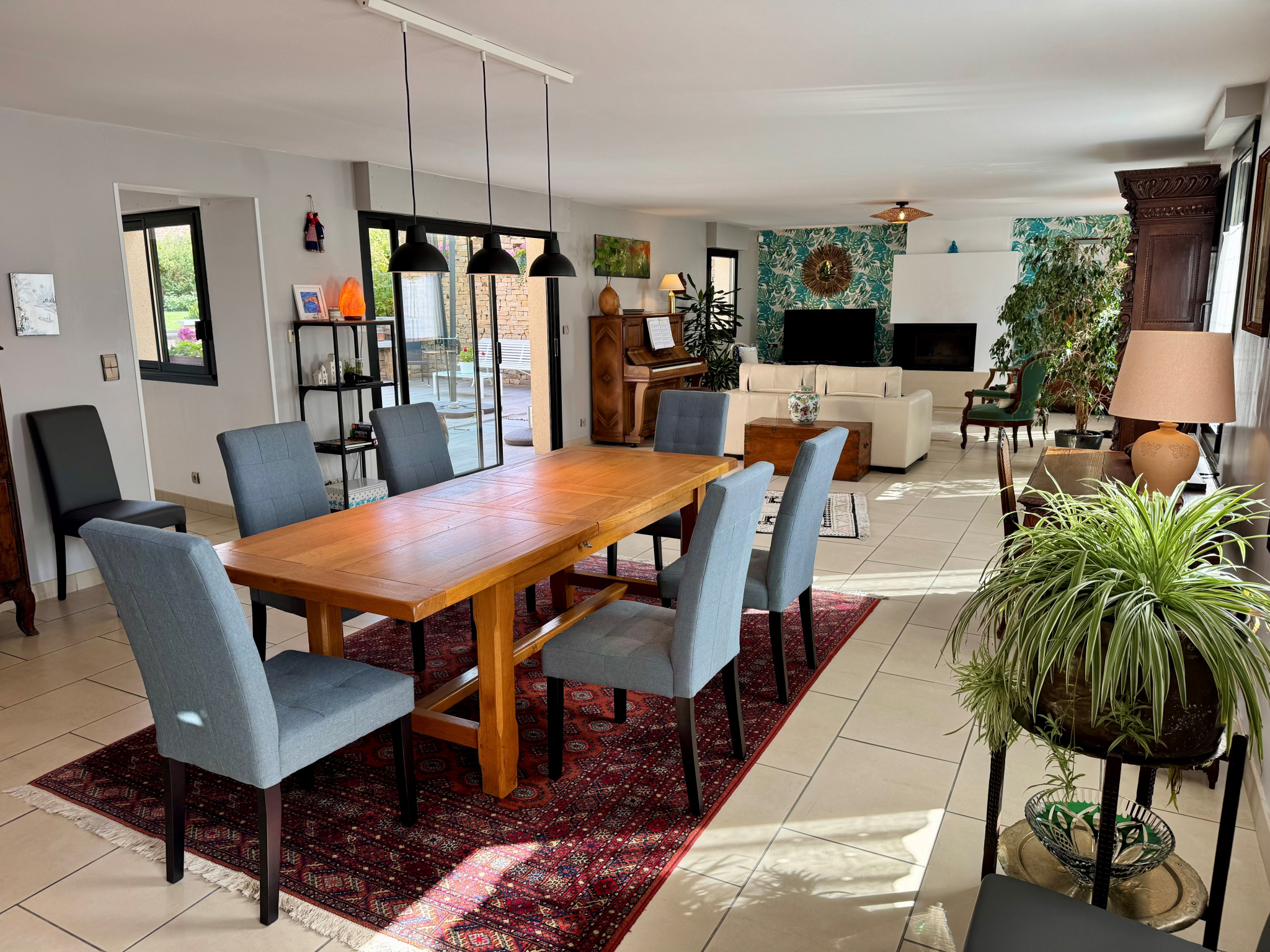Immo80 – L'immobilier à Amiens et dans la Somme-La Chaussée-Tirancourt (Ouest Amiens) – Maison 180 m2 avec jardin, terrasse et 3 garages