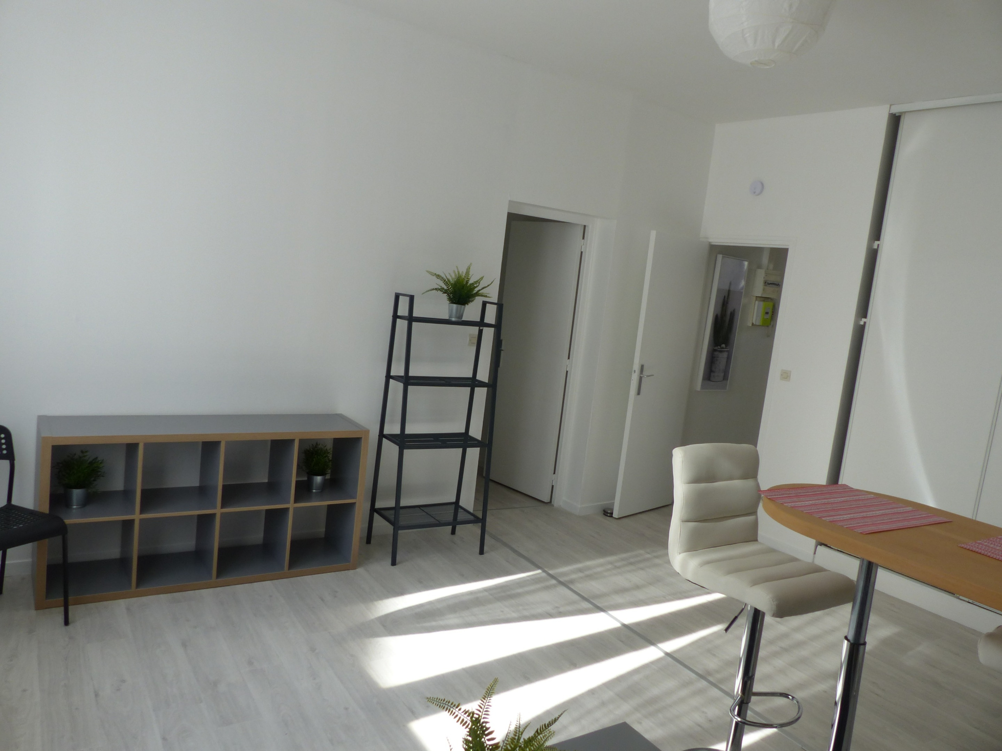 Immo80 – L'immobilier à Amiens et dans la Somme-BEAU TYPE 2 MEUBLE CENTRE VILLE – AMIENS