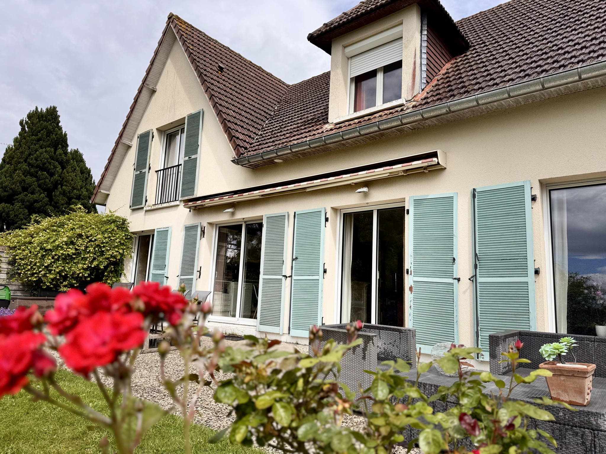 Immo80 – L'immobilier à Amiens et dans la Somme-VERS-SUR-SELLE – Pavillon 185m2 7Chbs – Jardin – SS Complet