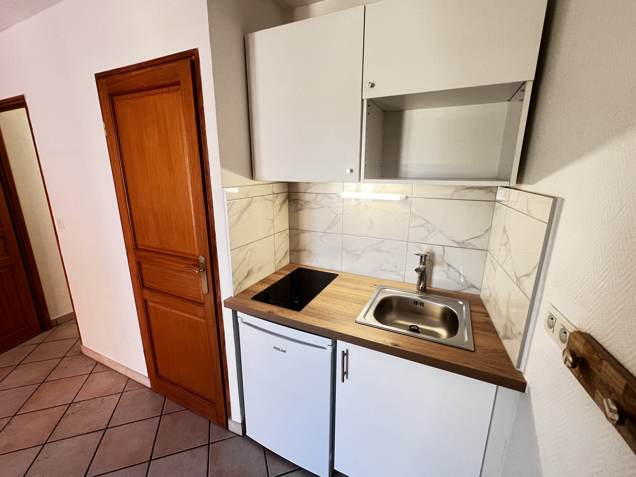 Immo80 – L'immobilier à Amiens et dans la Somme-STUDIO AVEC PARKING CENTRE VILLE AMIENS