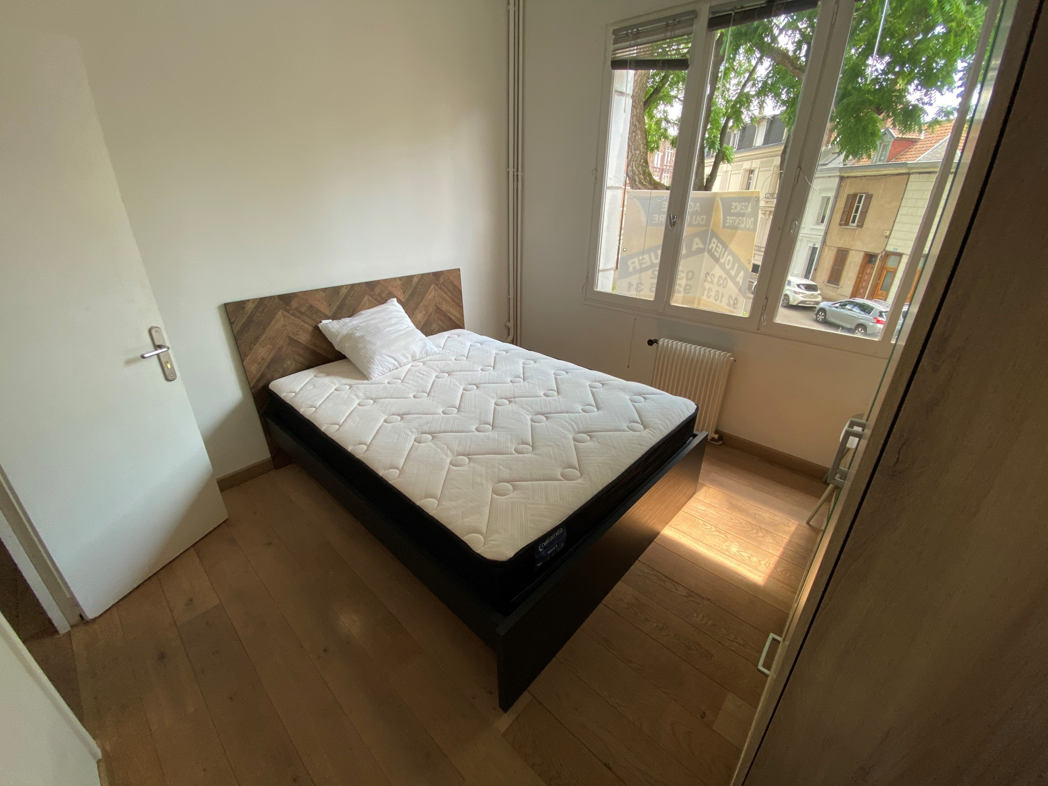 Immo80 – L'immobilier à Amiens et dans la Somme-Appartement T4 meublé  112m2 bas Henriville