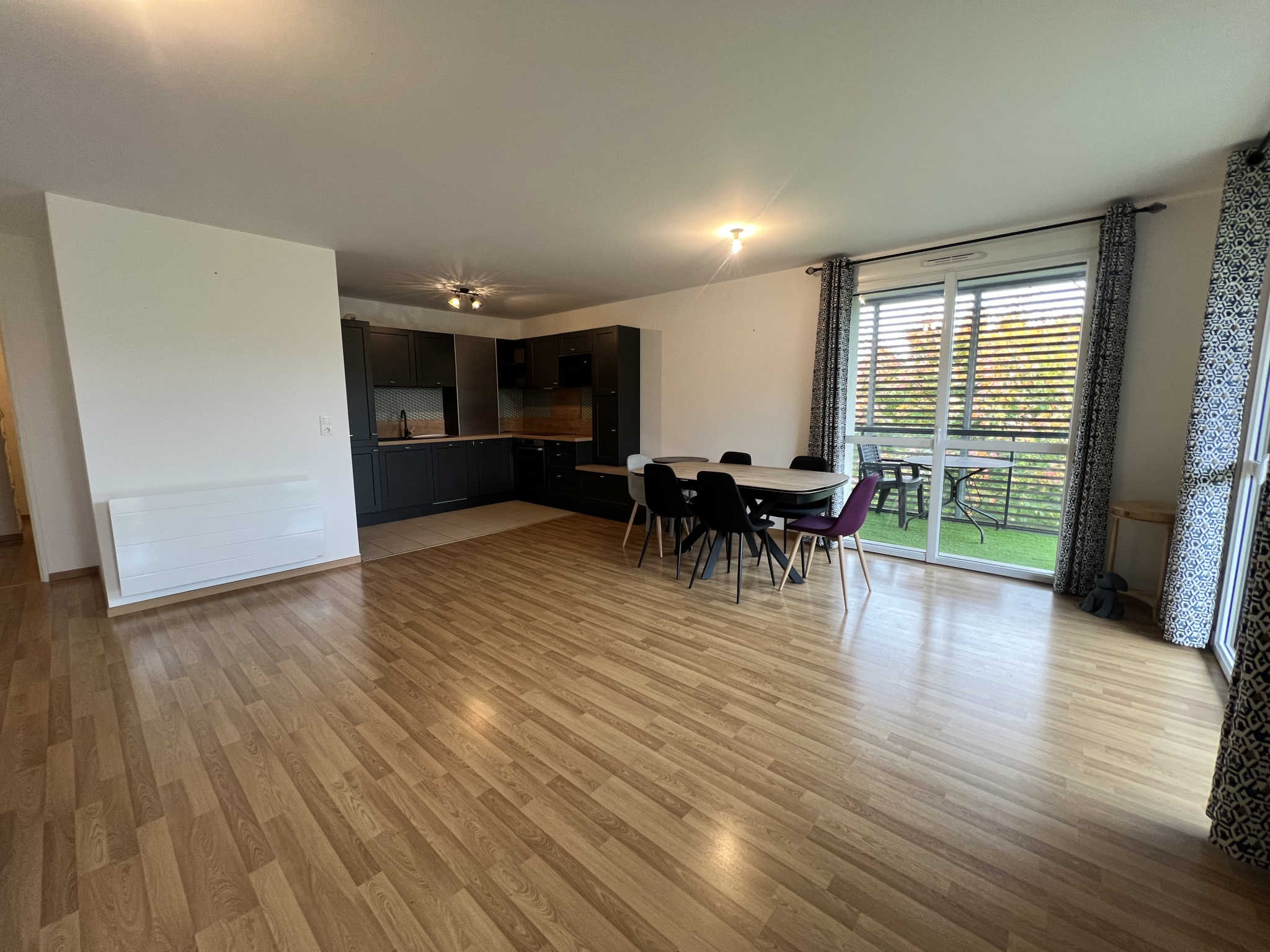 Immo80 – L'immobilier à Amiens et dans la Somme-APPARTEMENT T4 AMIENS SUD AVEC BALCON ET PARKING