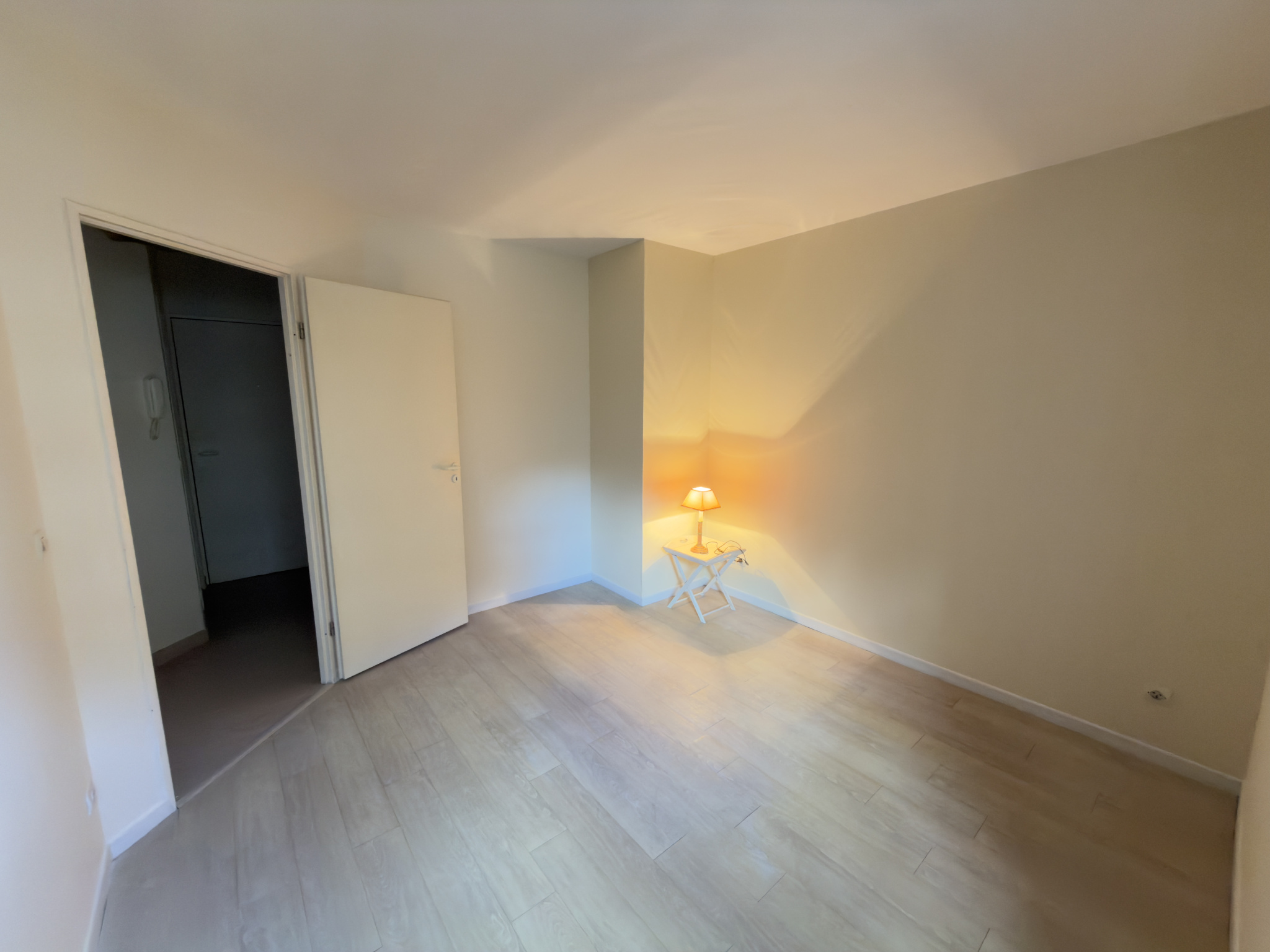 Immo80 – L'immobilier à Amiens et dans la Somme-T2 AVEC TERRASSE ET PARKING AMIENS