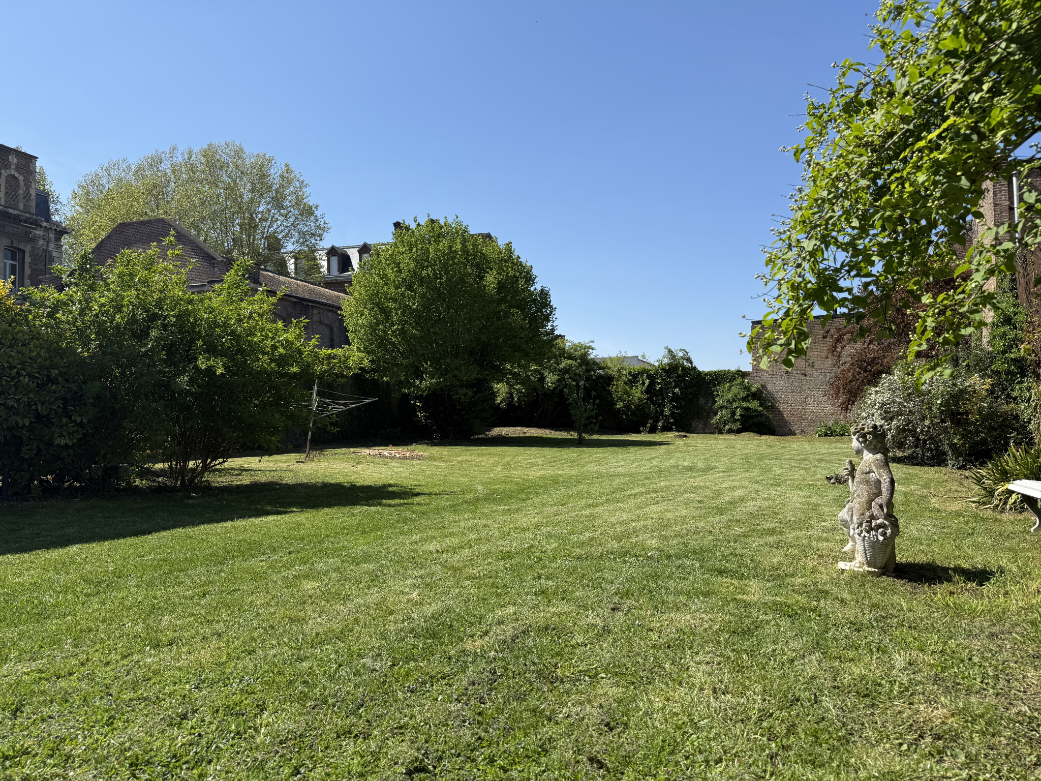Immo80 – L'immobilier à Amiens et dans la Somme-MAISON HENRIVILLE 280 M2 PORTE COCHERE JARDIN