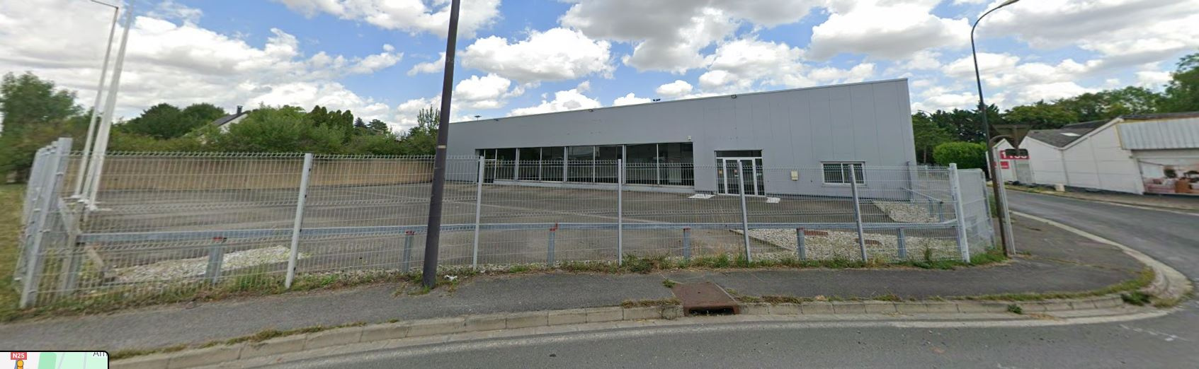 Immo80 – L'immobilier à Amiens et dans la Somme-LOCAL COMMERCIAL 1000m2 AXE AMIENS ARRAS