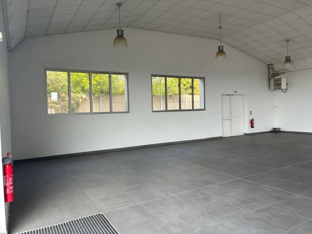 Immo80 – L'immobilier à Amiens et dans la Somme-LOCAL COMMERCIAL 1000m2 AXE AMIENS ARRAS