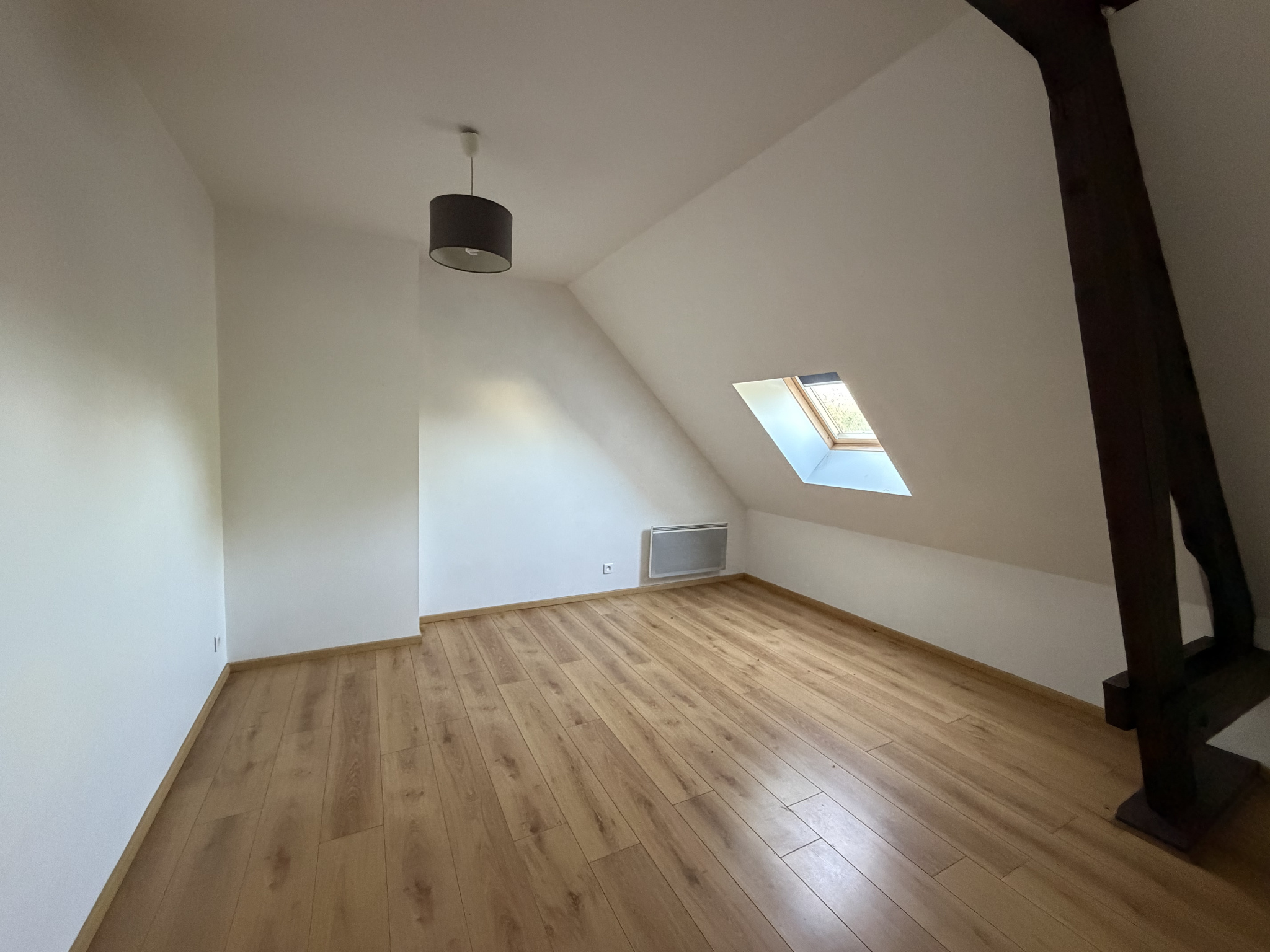 Immo80 – L'immobilier à Amiens et dans la Somme-MAISON T6 AVEC JARDIN – RUMIGNY (80680)