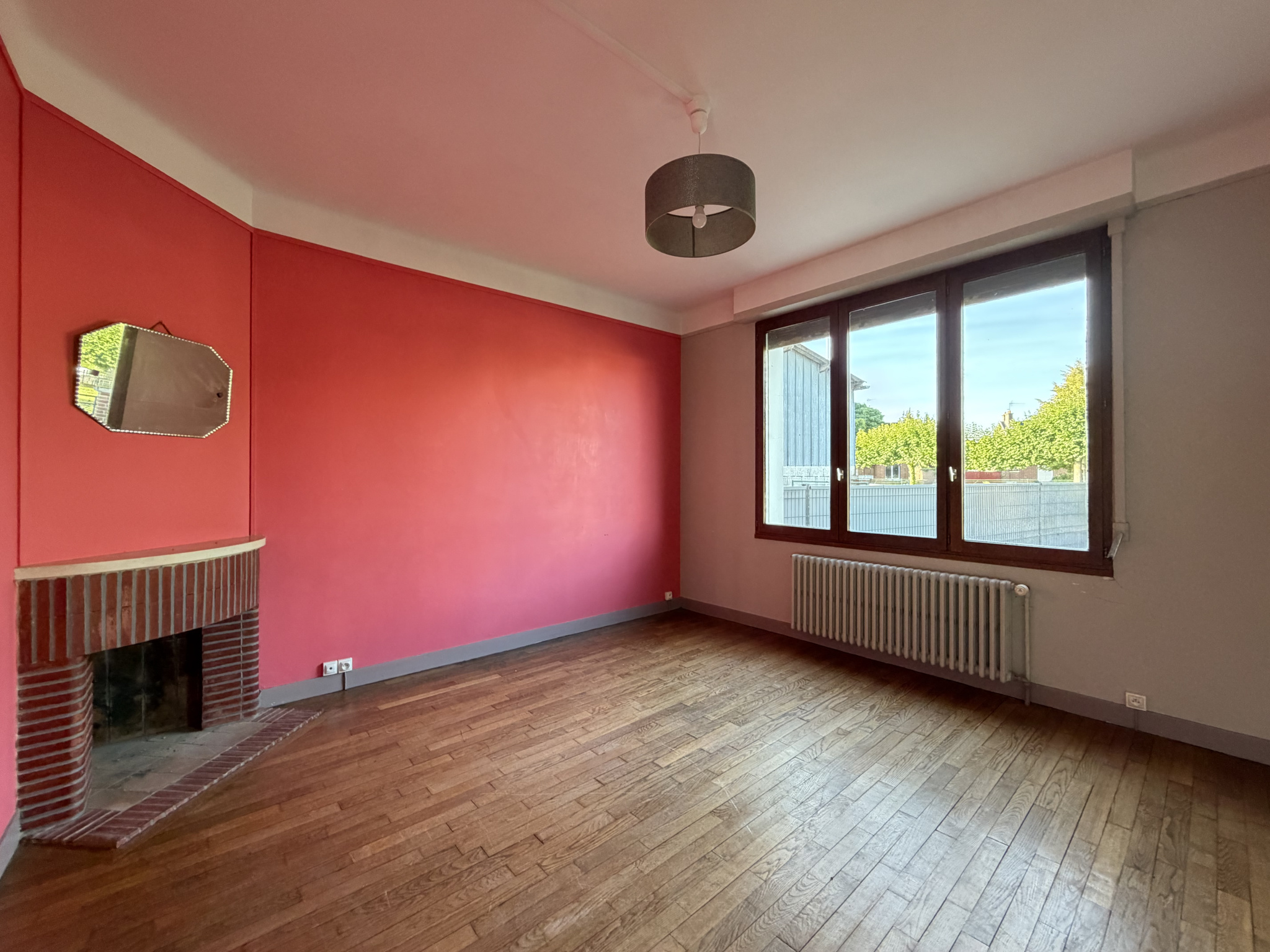 Immo80 – L'immobilier à Amiens et dans la Somme-MAISON T6 AVEC JARDIN – RUMIGNY (80680)