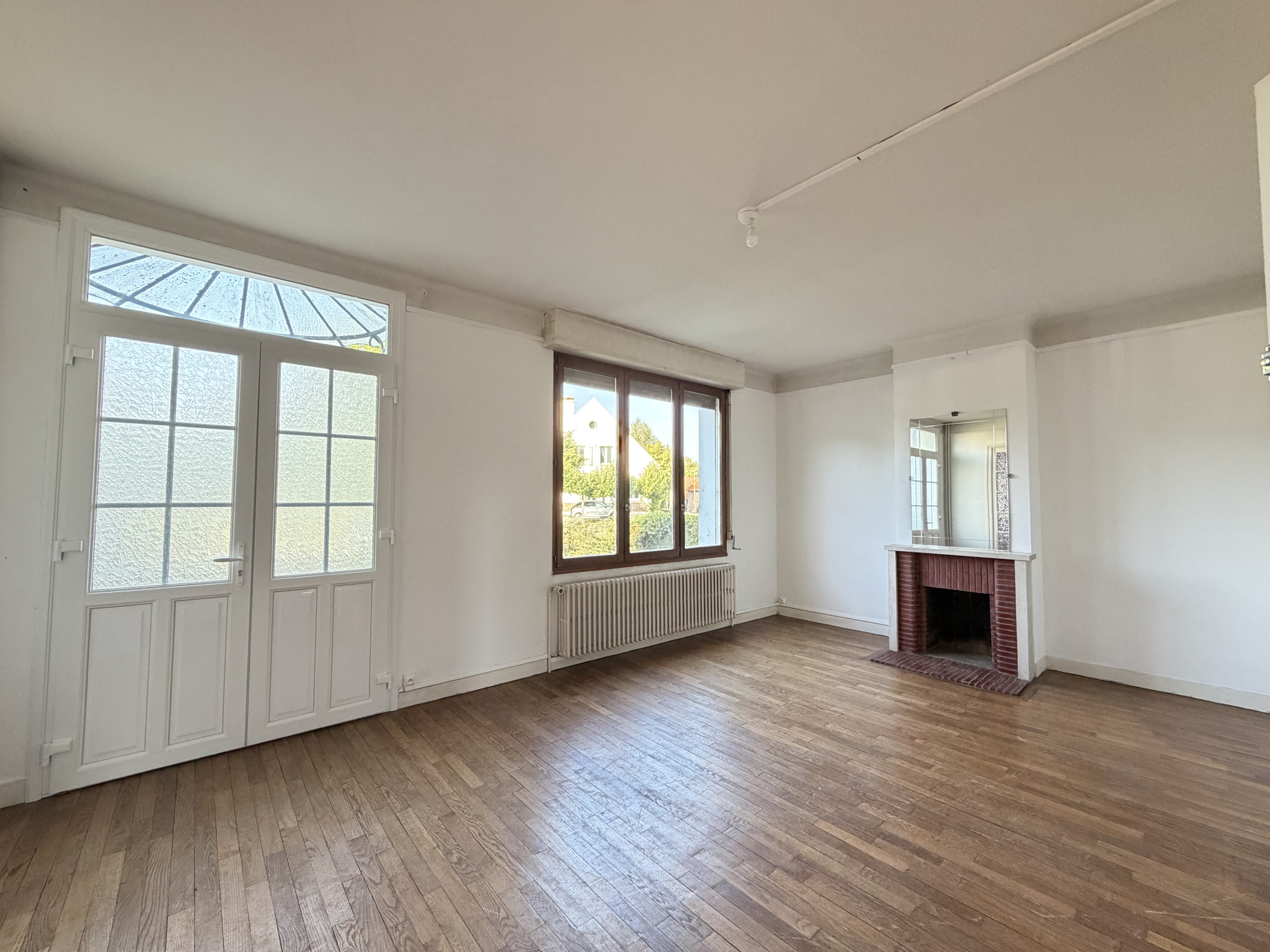 Immo80 – L'immobilier à Amiens et dans la Somme-MAISON T6 AVEC JARDIN – RUMIGNY (80680)