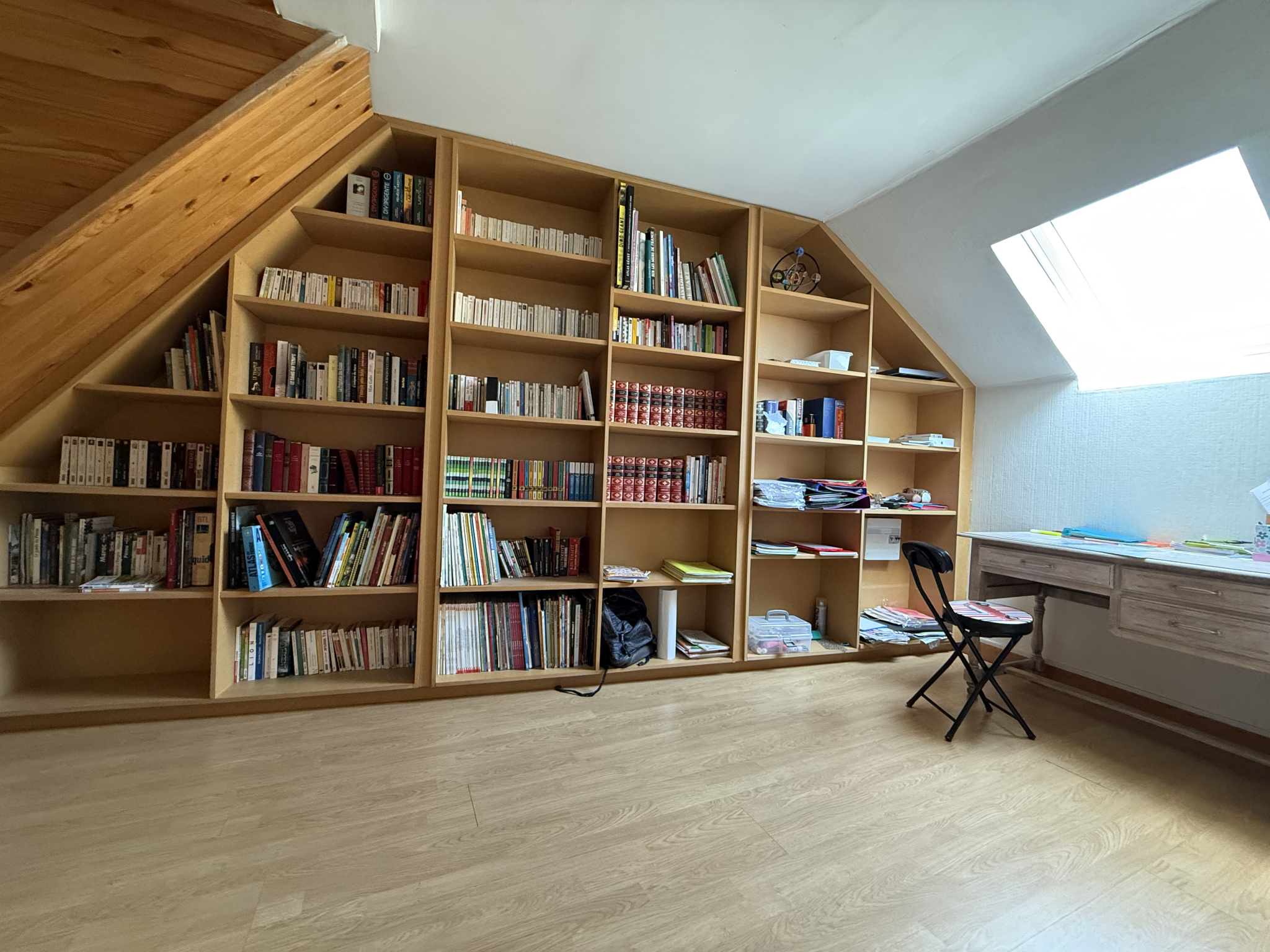 Immo80 – L'immobilier à Amiens et dans la Somme-MAISON DE CHARME 320 m2 avec gîte et dépendances proche d&rsquo;Amiens.