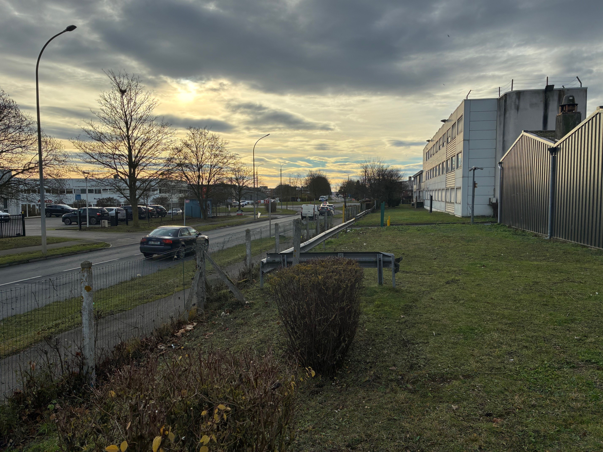 Immo80 – L'immobilier à Amiens et dans la Somme-LOCAL  d&rsquo;Activité Zone industrielle Nord. Amiens