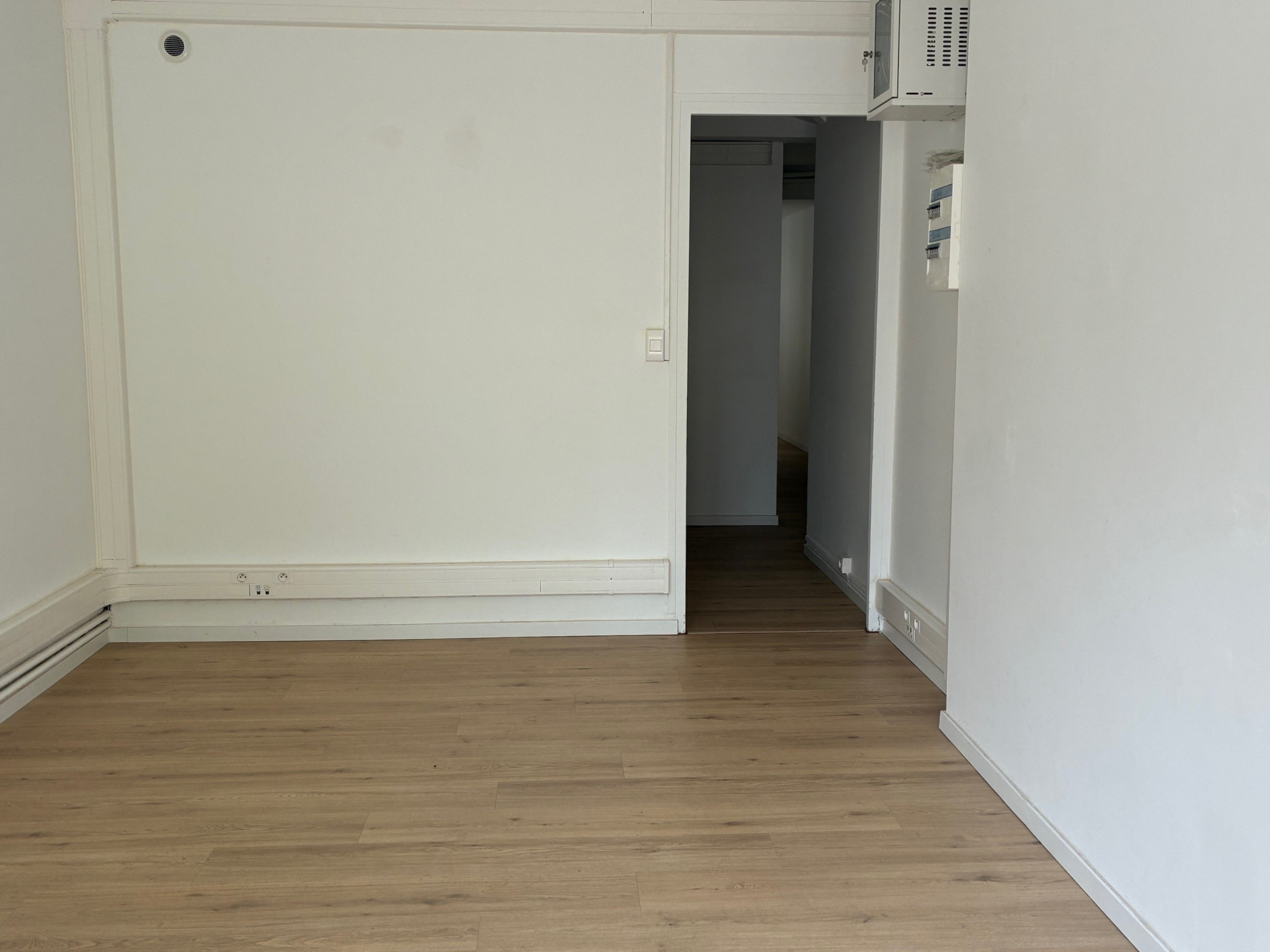 Immo80 – L'immobilier à Amiens et dans la Somme-LOCAL professionnel  / commercial  hyper CENTRE Amiens