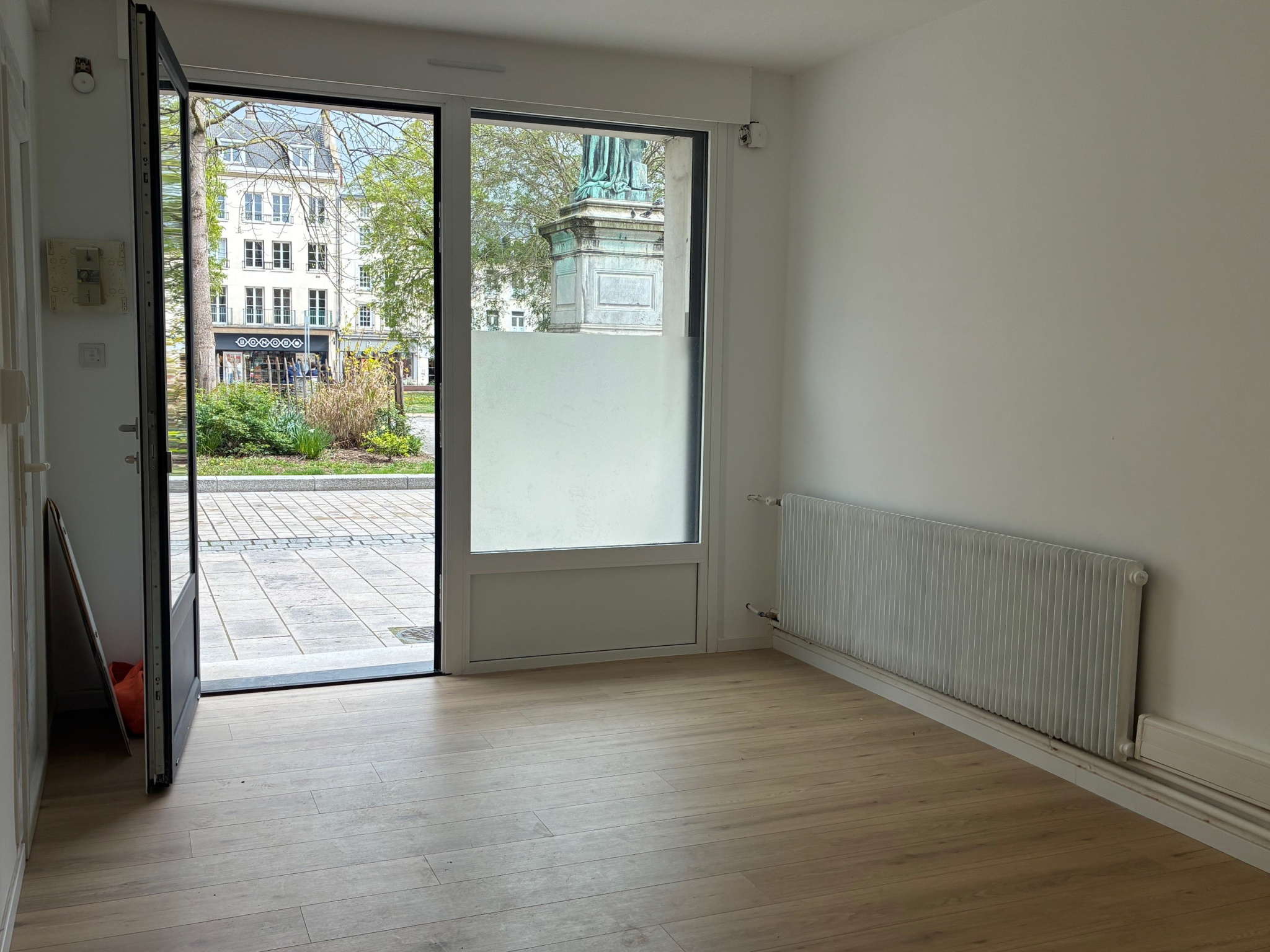 Immo80 – L'immobilier à Amiens et dans la Somme-LOCAL professionnel  / commercial  hyper CENTRE Amiens