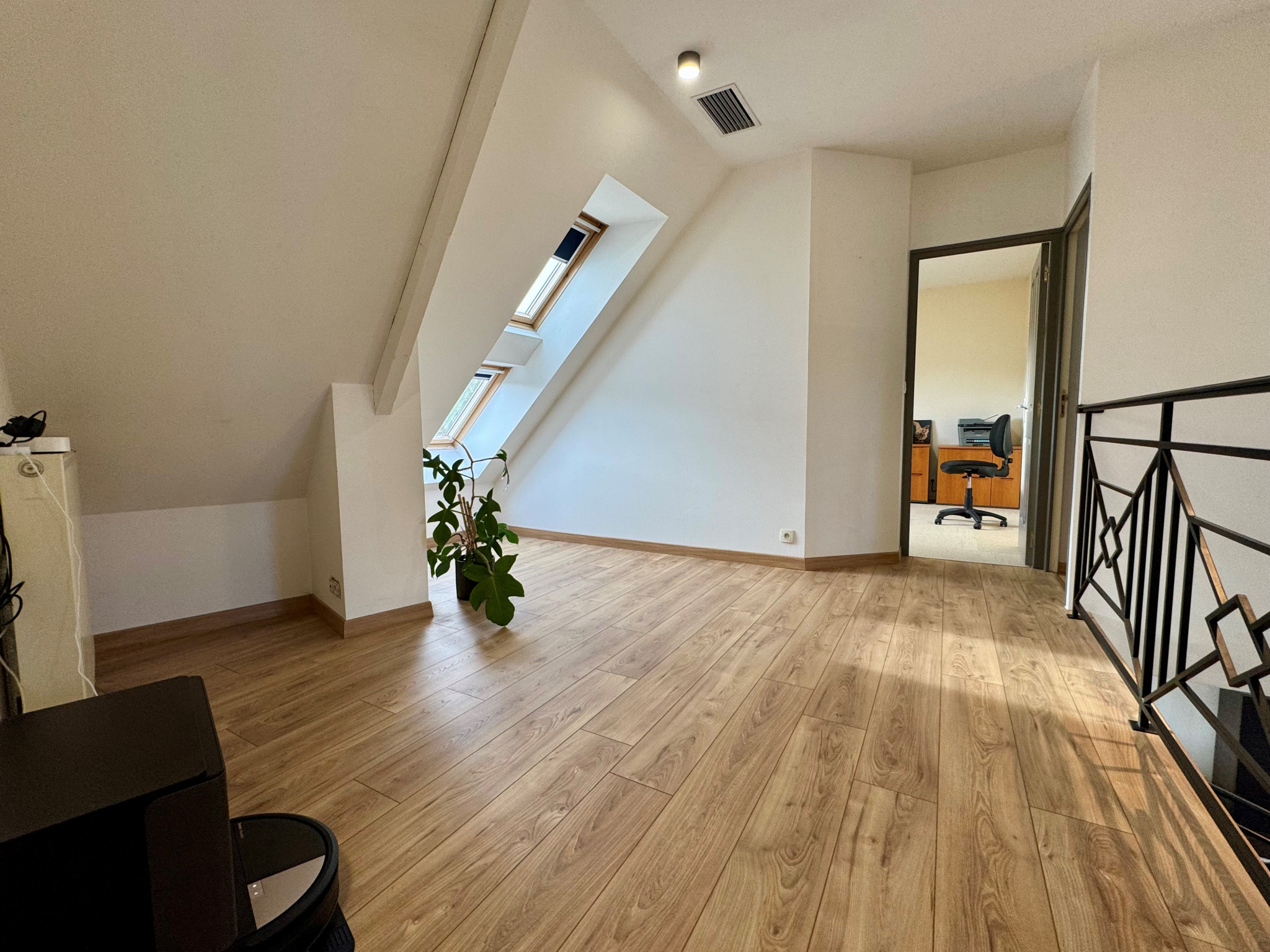 Immo80 – L'immobilier à Amiens et dans la Somme-Sains-en-Amiénois – Pavillon 136m2 – 3 chambres – Garage – Jardin