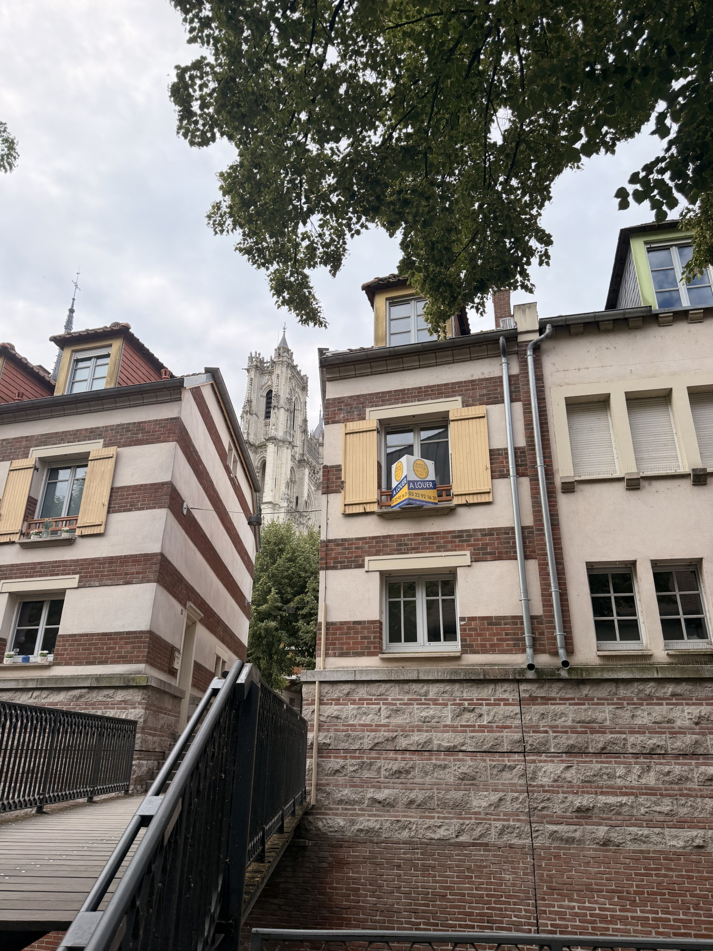 Immo80 – L'immobilier à Amiens et dans la Somme-MAISON T5  meublée AVEC TERRASSE CENTRE-VILLE  CATHEDRALE AMIENS