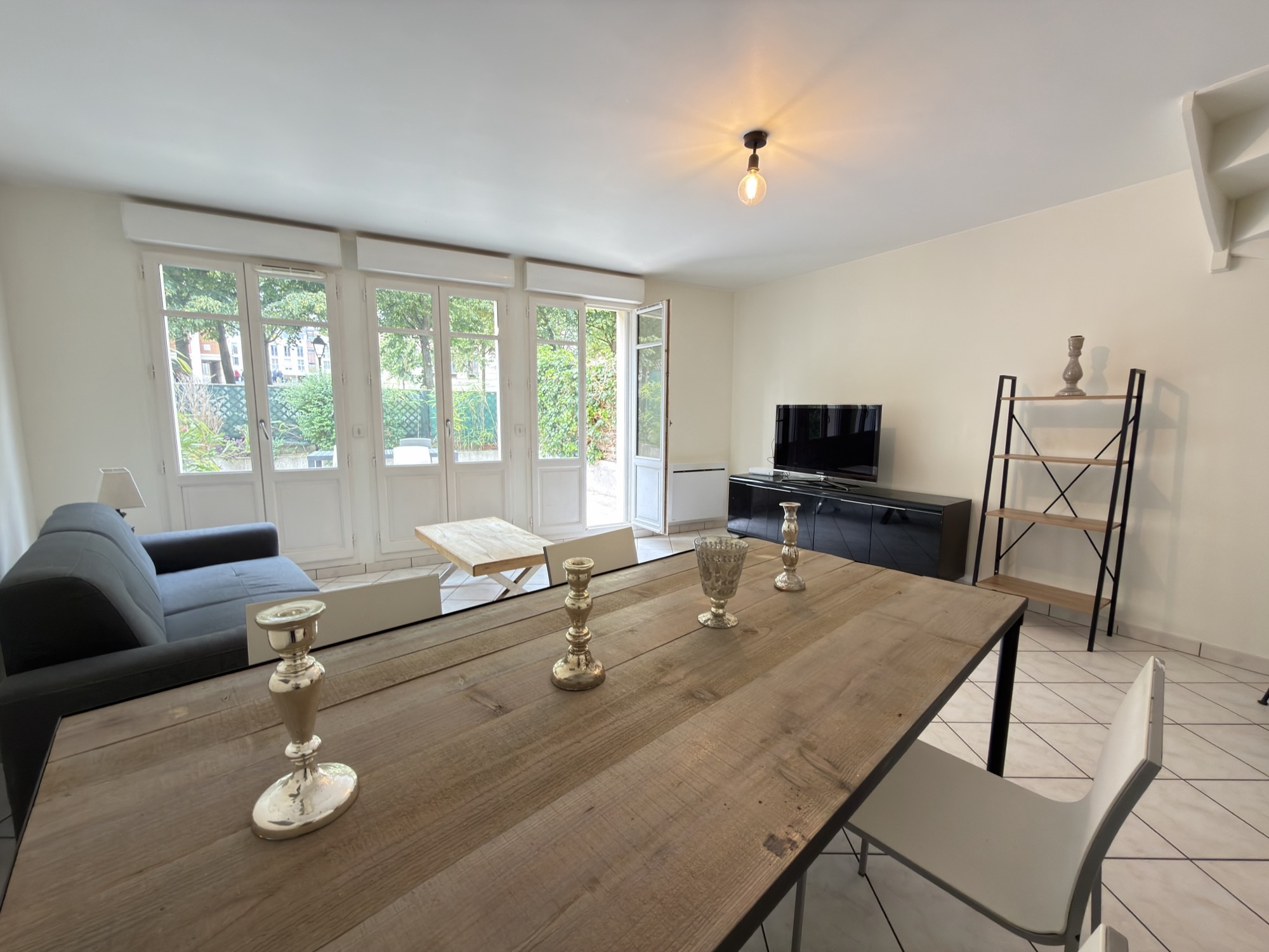 Immo80 – L'immobilier à Amiens et dans la Somme-MAISON T5  meublée AVEC TERRASSE CENTRE-VILLE  CATHEDRALE AMIENS