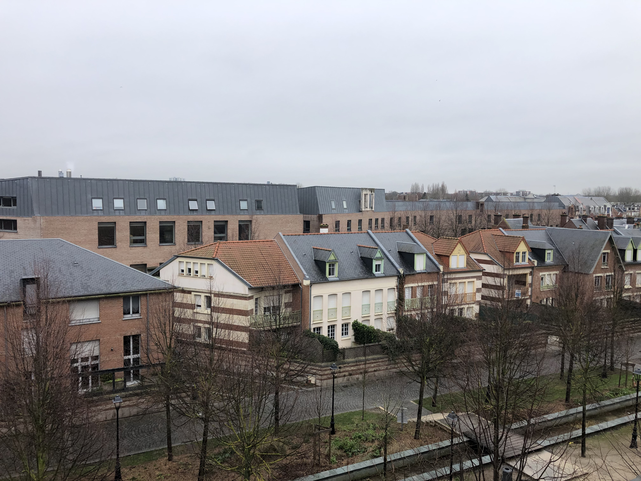 Immo80 – L'immobilier à Amiens et dans la Somme-STUDIO MEUBLÉ CENTRE VILLE CATHEDRALE  FACULTES