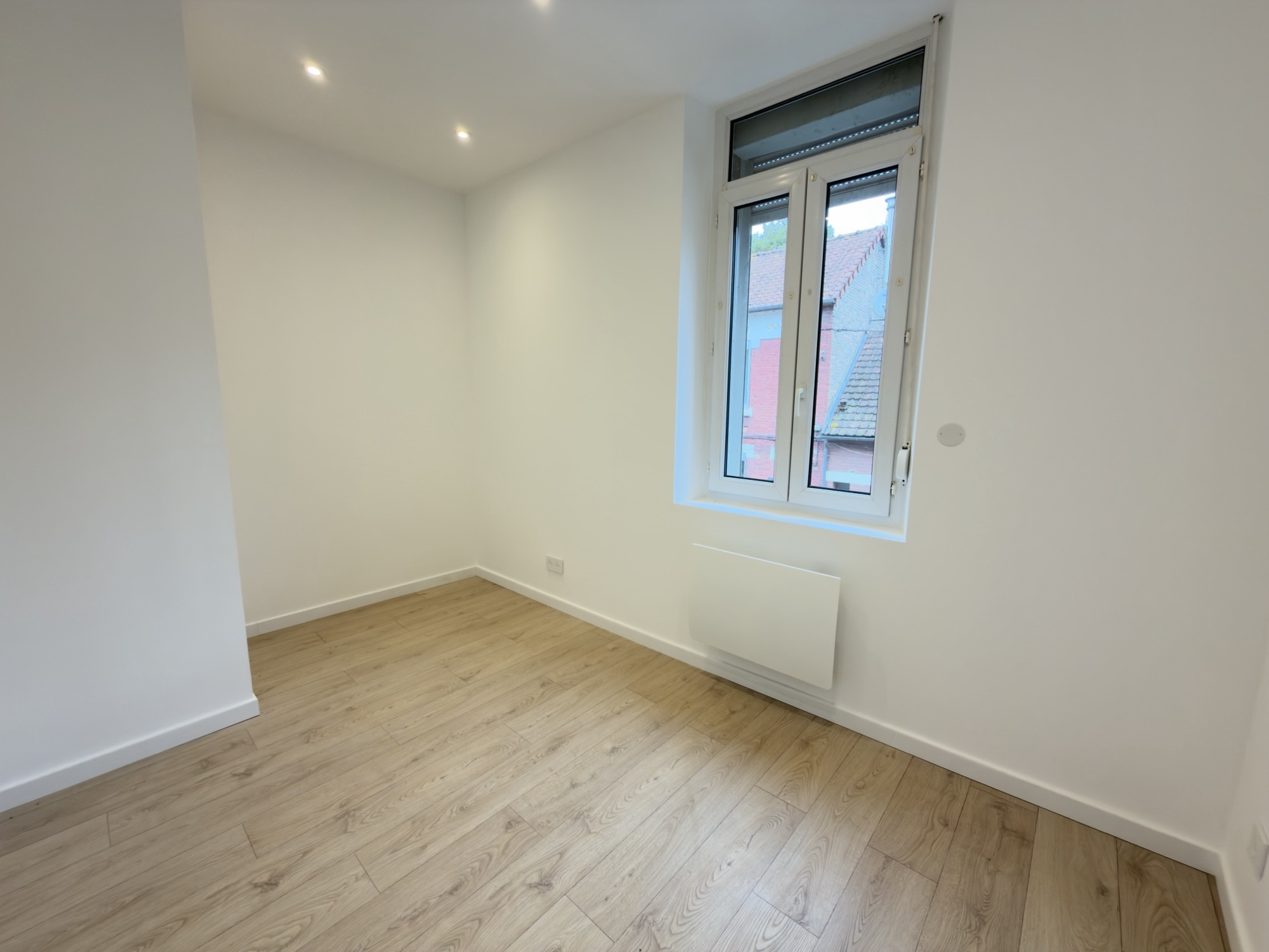 Immo80 – L'immobilier à Amiens et dans la Somme-Maison de 43.85m2 en location avec terrasse à Amiens (80)