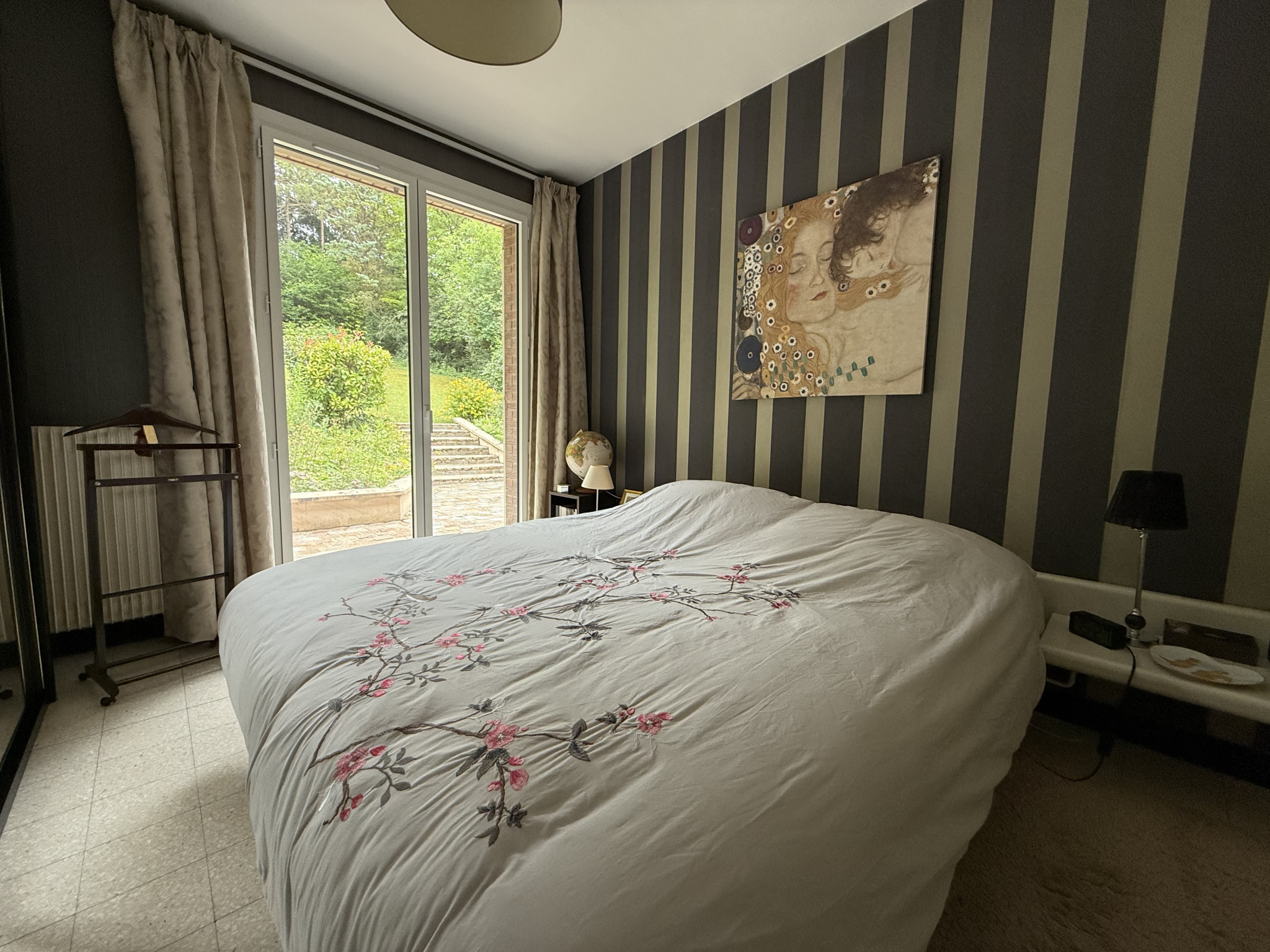 Immo80 – L'immobilier à Amiens et dans la Somme-Saint-Fuscien – Pavillon – 123m2 – Sous-sol complet – Parc arboré