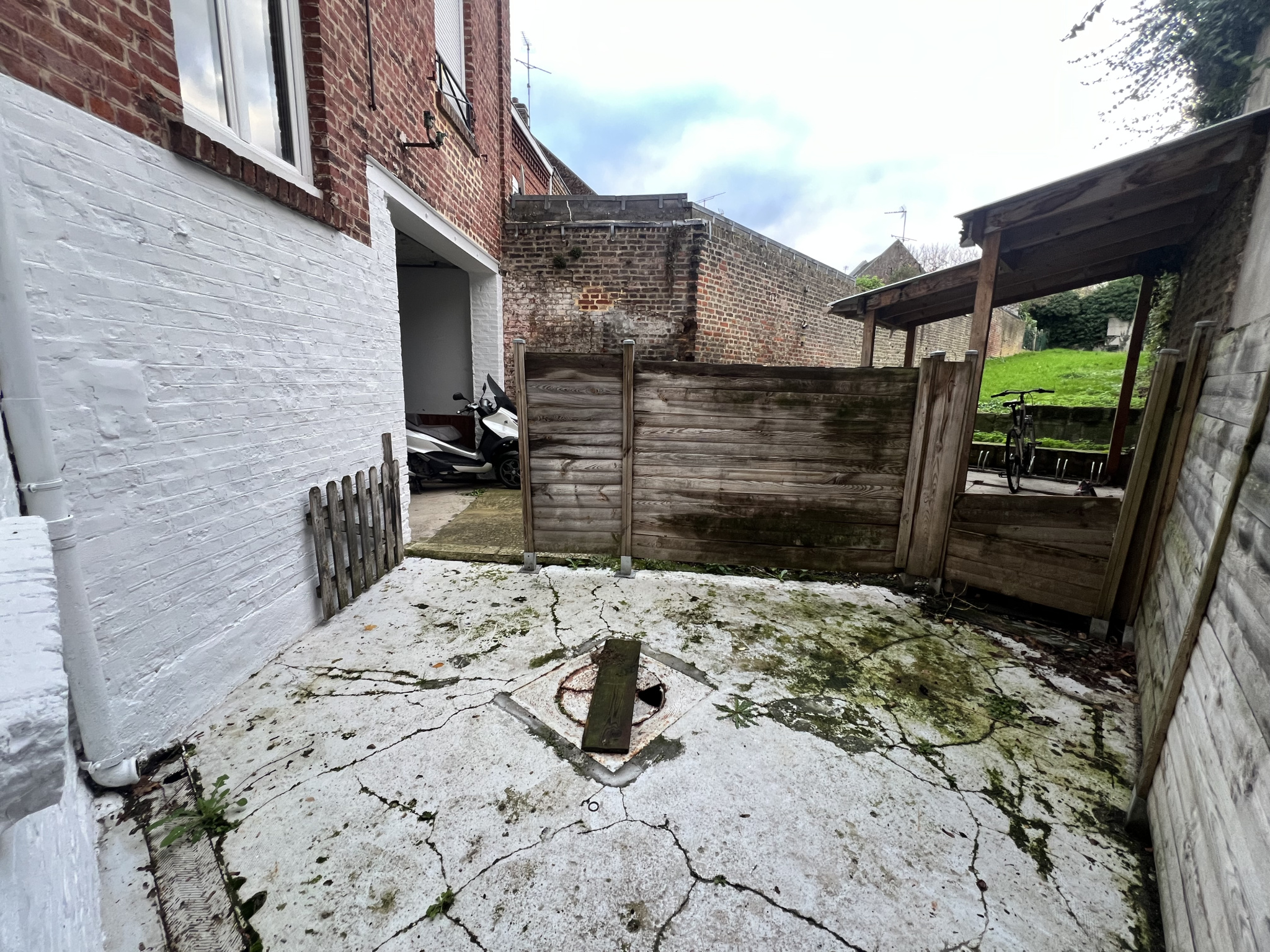 Immo80 – L'immobilier à Amiens et dans la Somme-APPARTEMENT TYPE 2  AVEC COUR – AMIENS