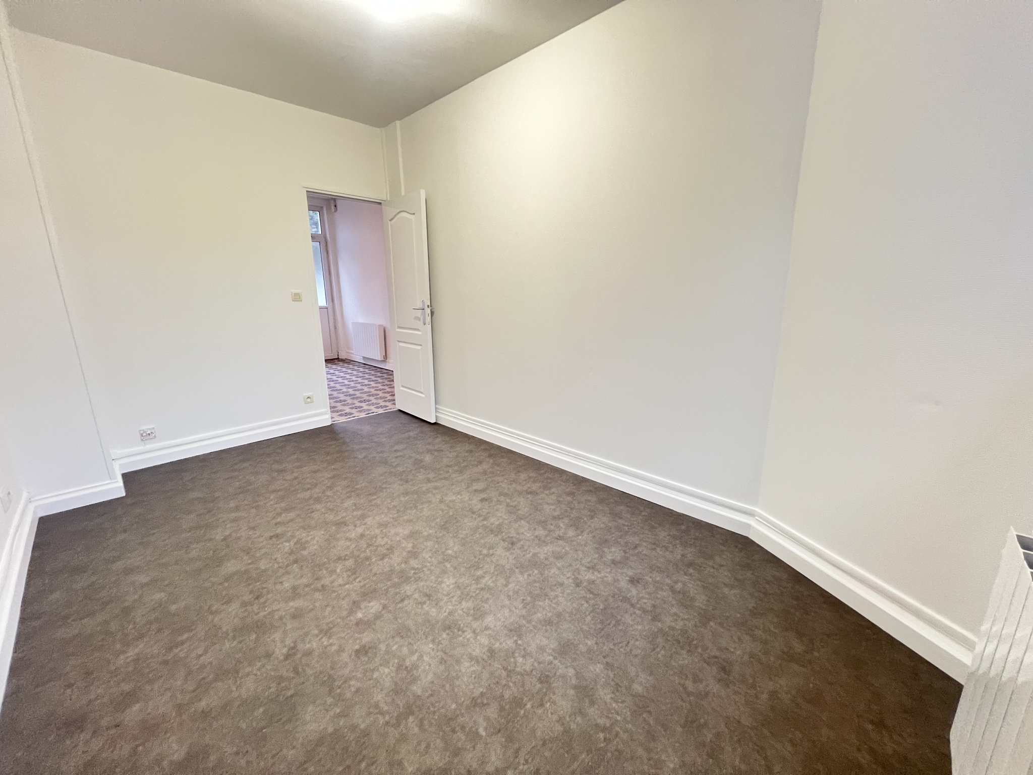 Immo80 – L'immobilier à Amiens et dans la Somme-APPARTEMENT TYPE 2  AVEC COUR – AMIENS