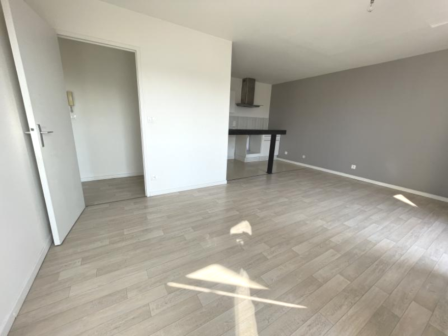 Immo80 – L'immobilier à Amiens et dans la Somme-TYPE 3 AVEC PARKING AMIENS – HENRIVILLE