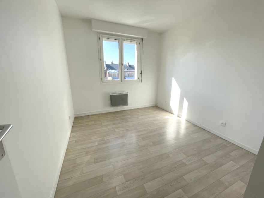 Immo80 – L'immobilier à Amiens et dans la Somme-TYPE 3 AVEC PARKING AMIENS – HENRIVILLE