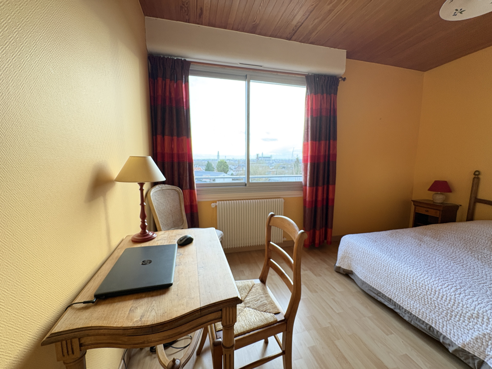 Immo80 – L'immobilier à Amiens et dans la Somme-Bel appartement T4 quartier St Pierre avec vue imprenable !