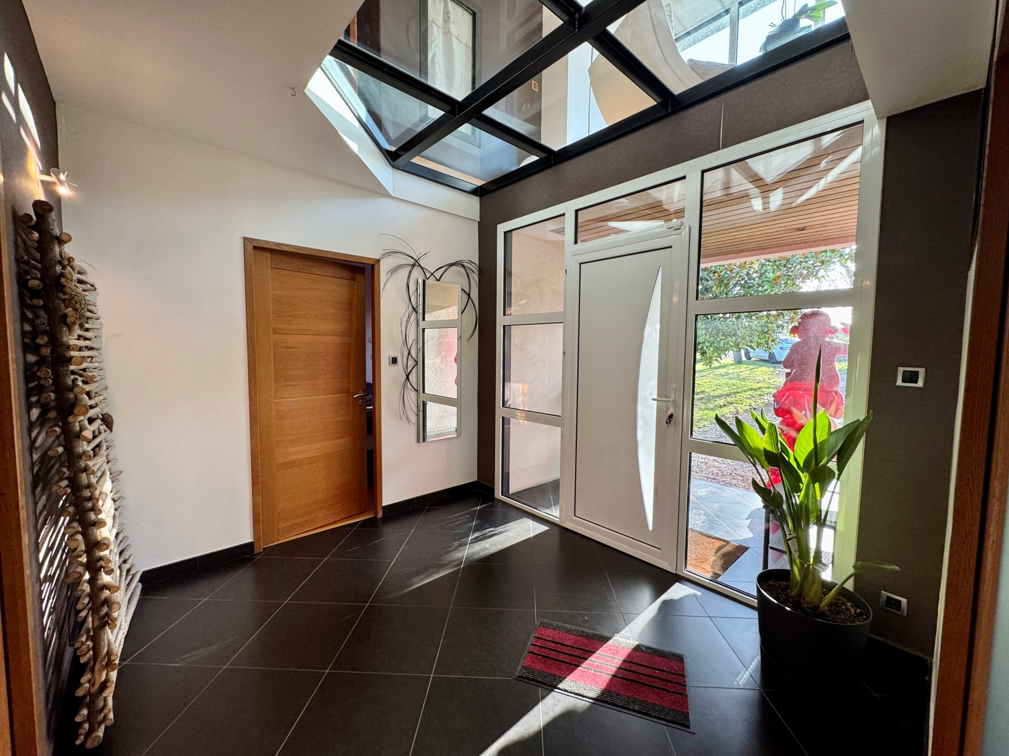 Immo80 – L'immobilier à Amiens et dans la Somme-Saint-Sauflieu – Pavillon 200m2 – 4 chbs – sous-sol complet