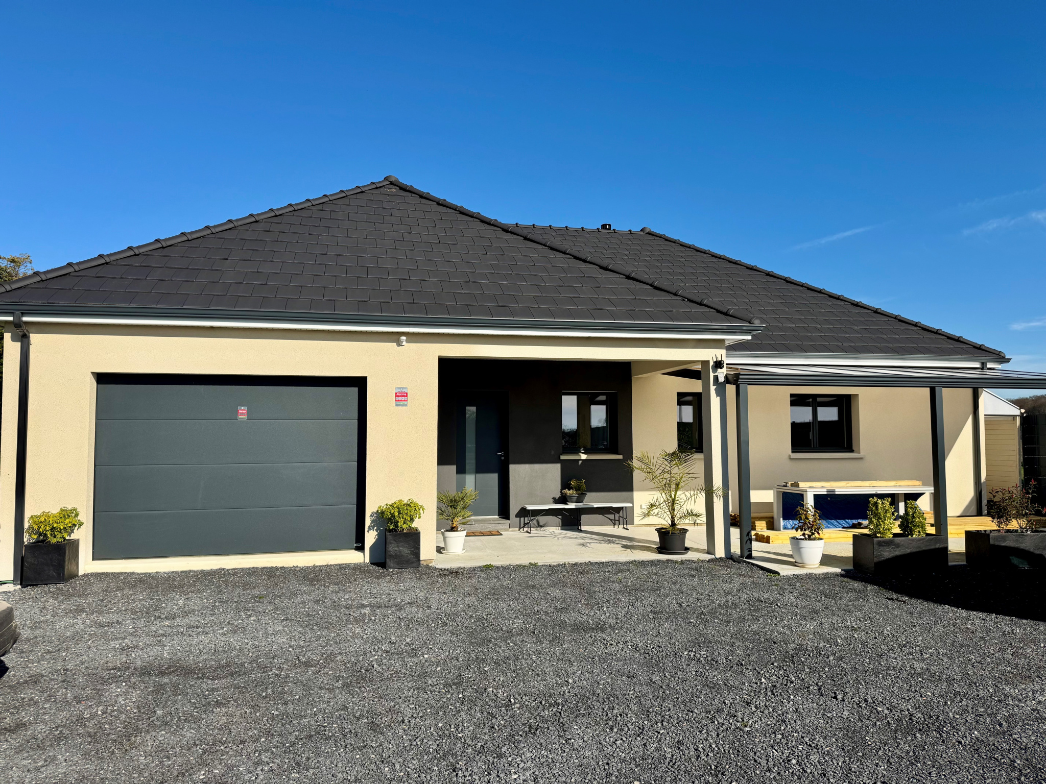 Immo80 – L'immobilier à Amiens et dans la Somme-Briquemesnil – Plain-pied 114m2 – Garage – Jardin