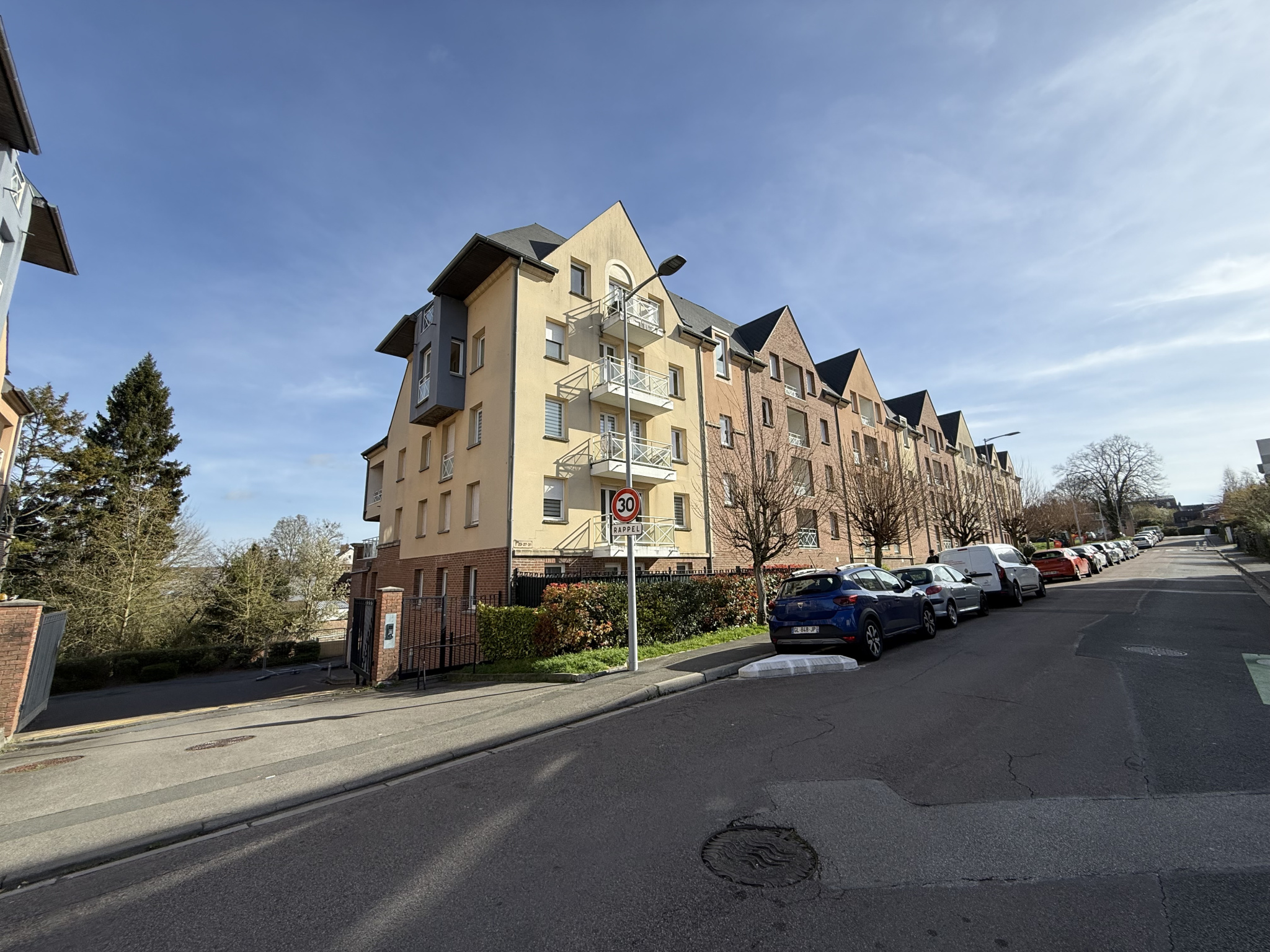 Immo80 – L'immobilier à Amiens et dans la Somme-T3 AVEC PARKING & GARAGE AMIENS
