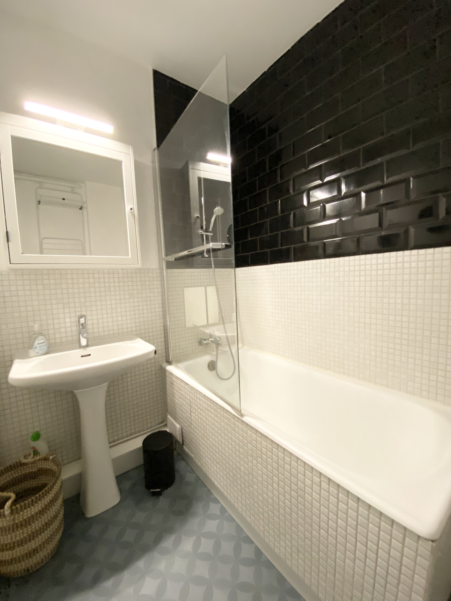 Immo80 – L'immobilier à Amiens et dans la Somme-STUDIO MEUBLE – QUARTIER HENRIVILLE – AMIENS