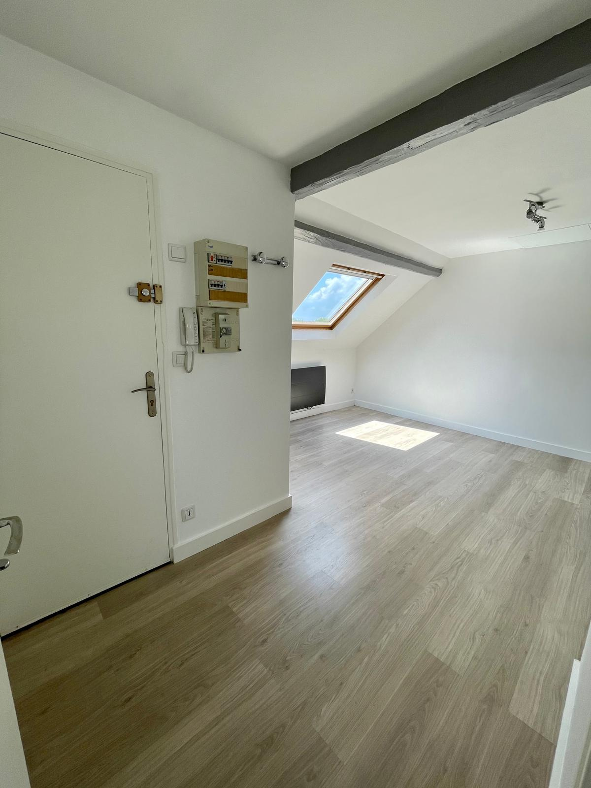 Immo80 – L'immobilier à Amiens et dans la Somme-BEAU STUDIO 16M2 – SAINT-PIERRE