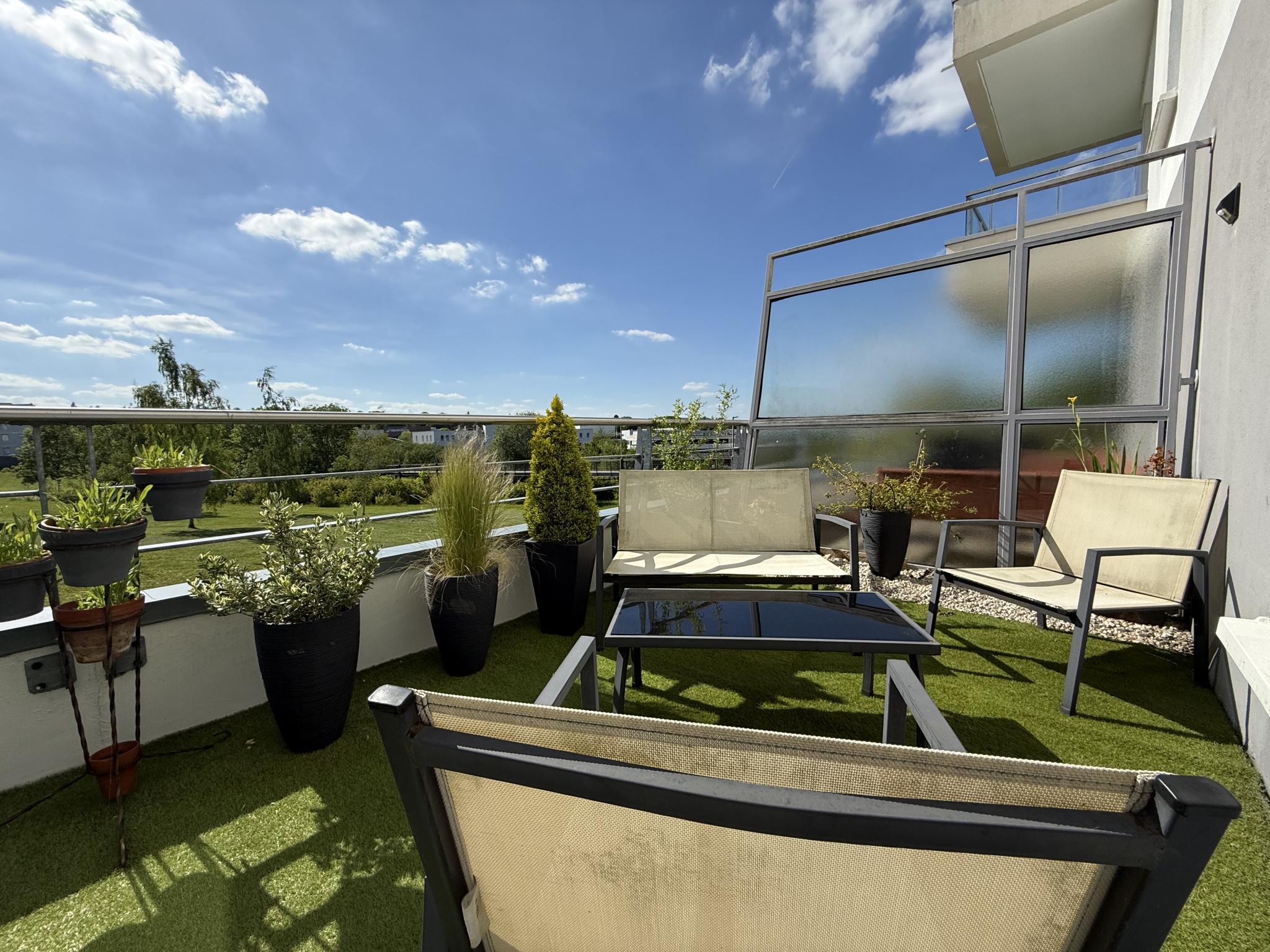Immo80 – L'immobilier à Amiens et dans la Somme-EXCLU APPARTEMENT T3 -GRANDE TERRASSE- AMIENS SUD VALLÉE DES VIGNES-PARKING
