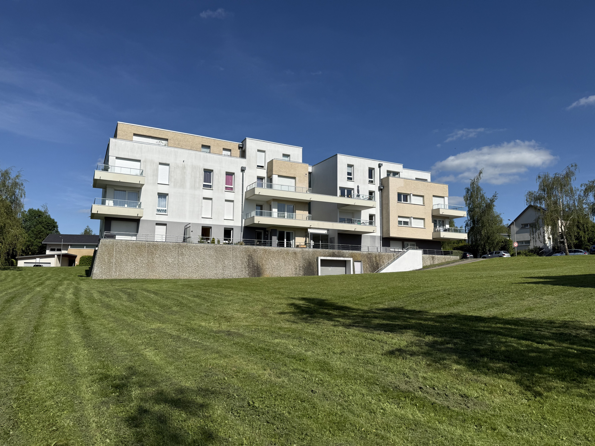 Immo80 – L'immobilier à Amiens et dans la Somme-EXCLU APPARTEMENT T3 -GRANDE TERRASSE- AMIENS SUD VALLÉE DES VIGNES-PARKING