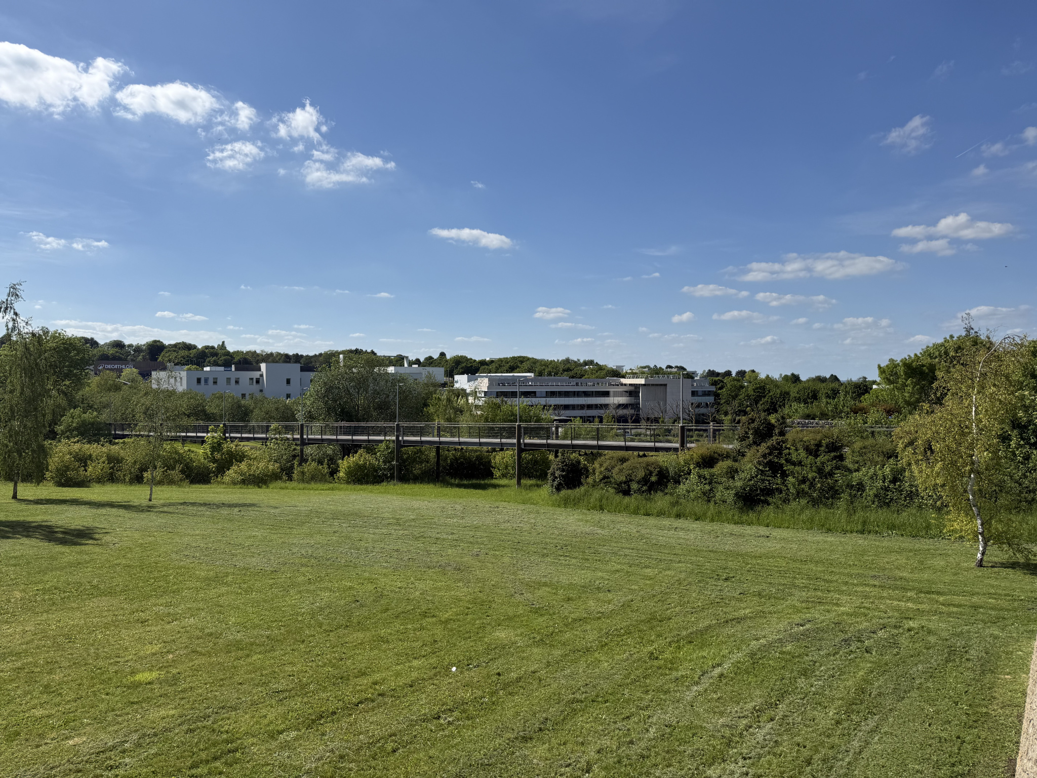 Immo80 – L'immobilier à Amiens et dans la Somme-EXCLU APPARTEMENT T3 -GRANDE TERRASSE- AMIENS SUD VALLÉE DES VIGNES-PARKING
