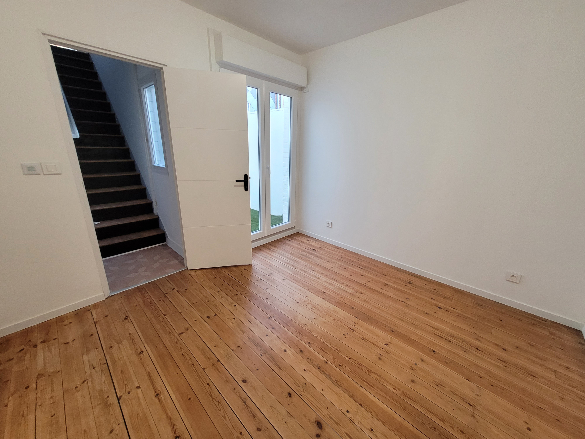 Immo80 – L'immobilier à Amiens et dans la Somme-MAISON T4 AVEC COUR STE ANNE AMIENS