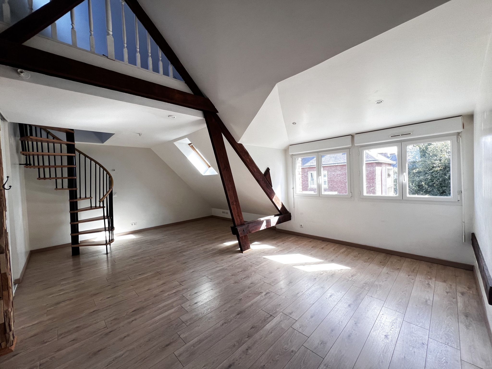 Immo80 – L'immobilier à Amiens et dans la Somme-TYPE 3 DUPLEX CENTRE VILLE AMIENS