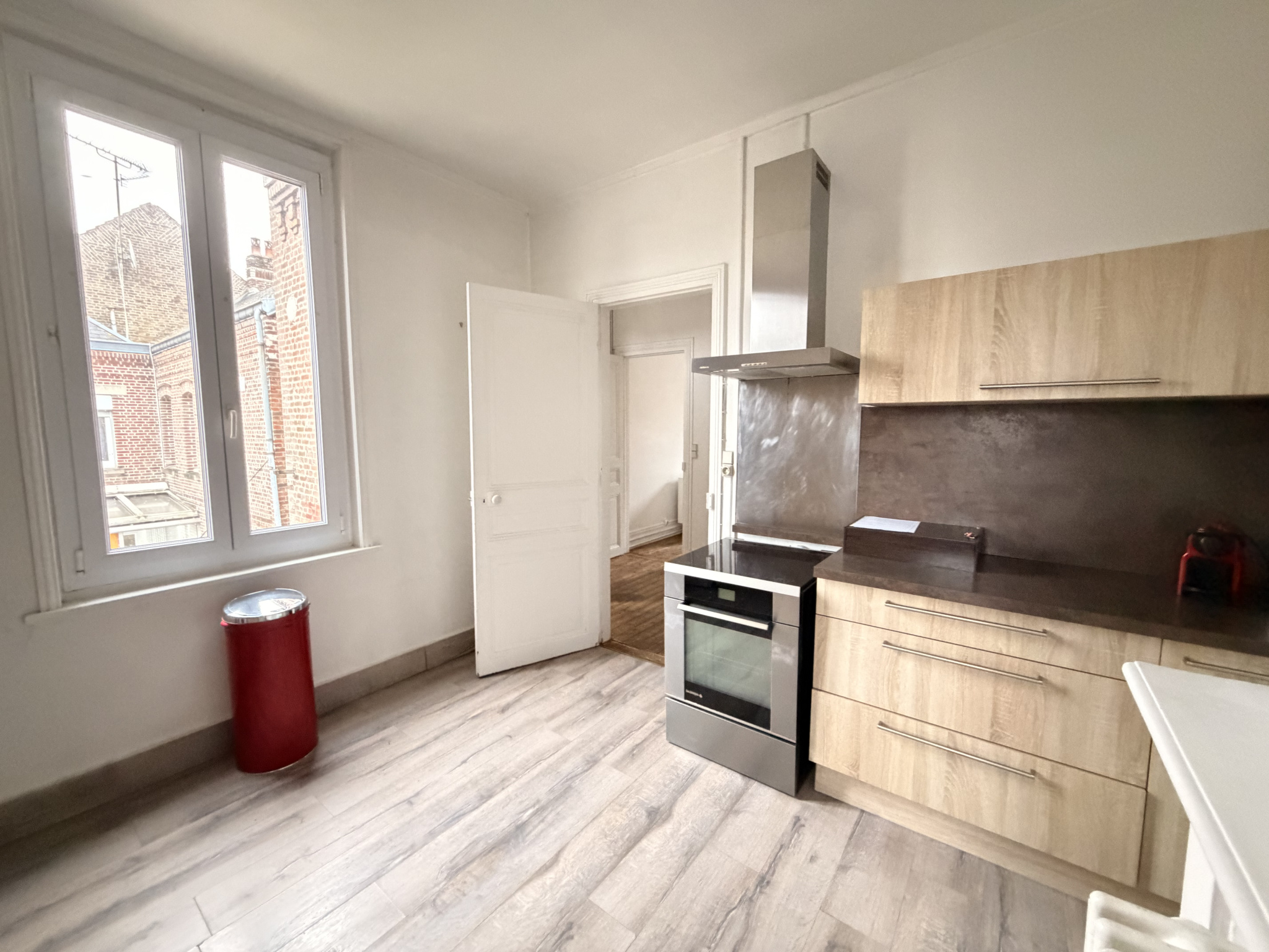 Immo80 – L'immobilier à Amiens et dans la Somme-TRIPLEX T4 87M2 ENTIEREMENT MEUBLE