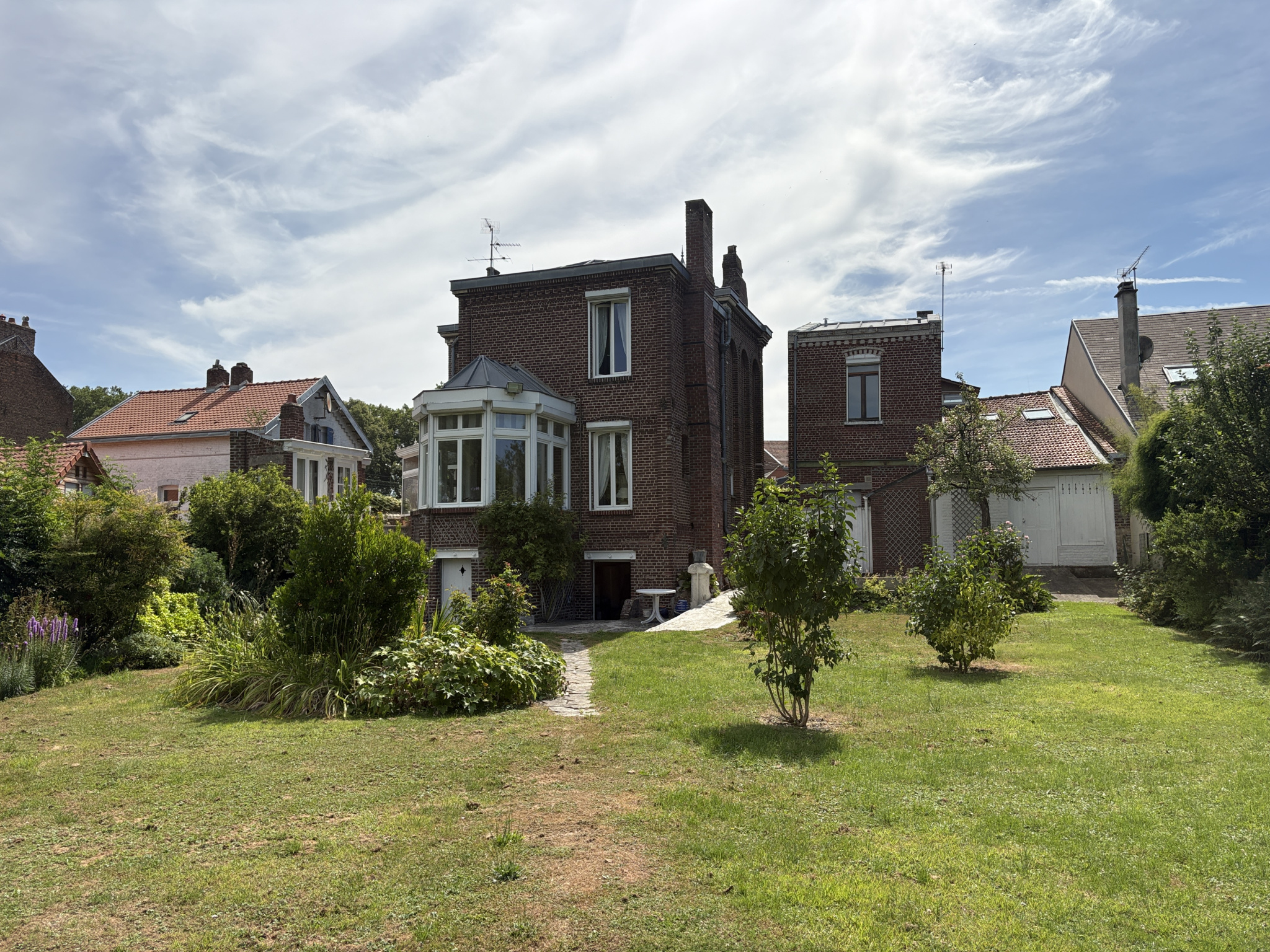 Immo80 – L'immobilier à Amiens et dans la Somme-Propriété rare à deux pas du centre ville