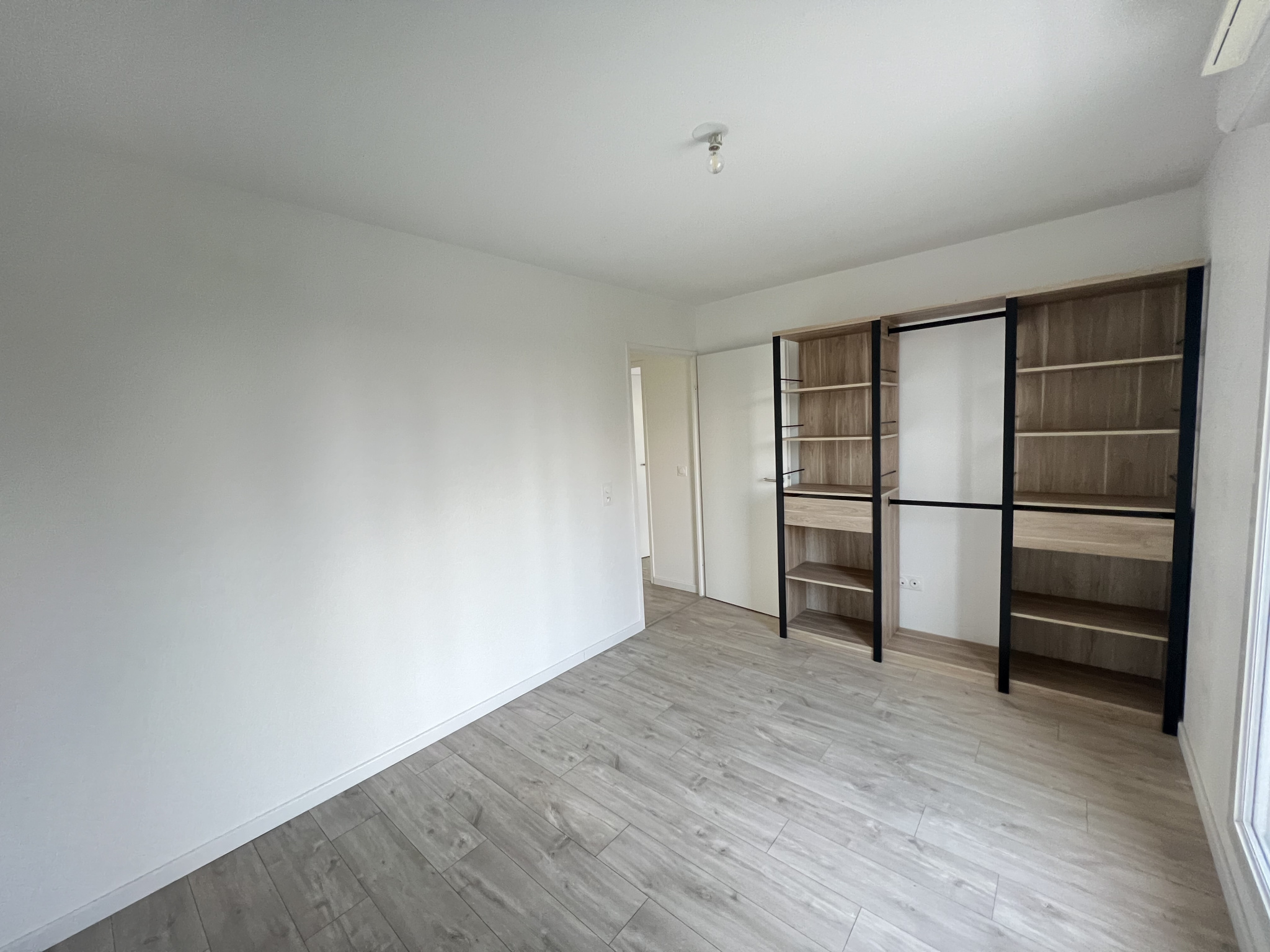 Immo80 – L'immobilier à Amiens et dans la Somme-T4 AVEC TERRASSE ET PARKINGS AMIENS