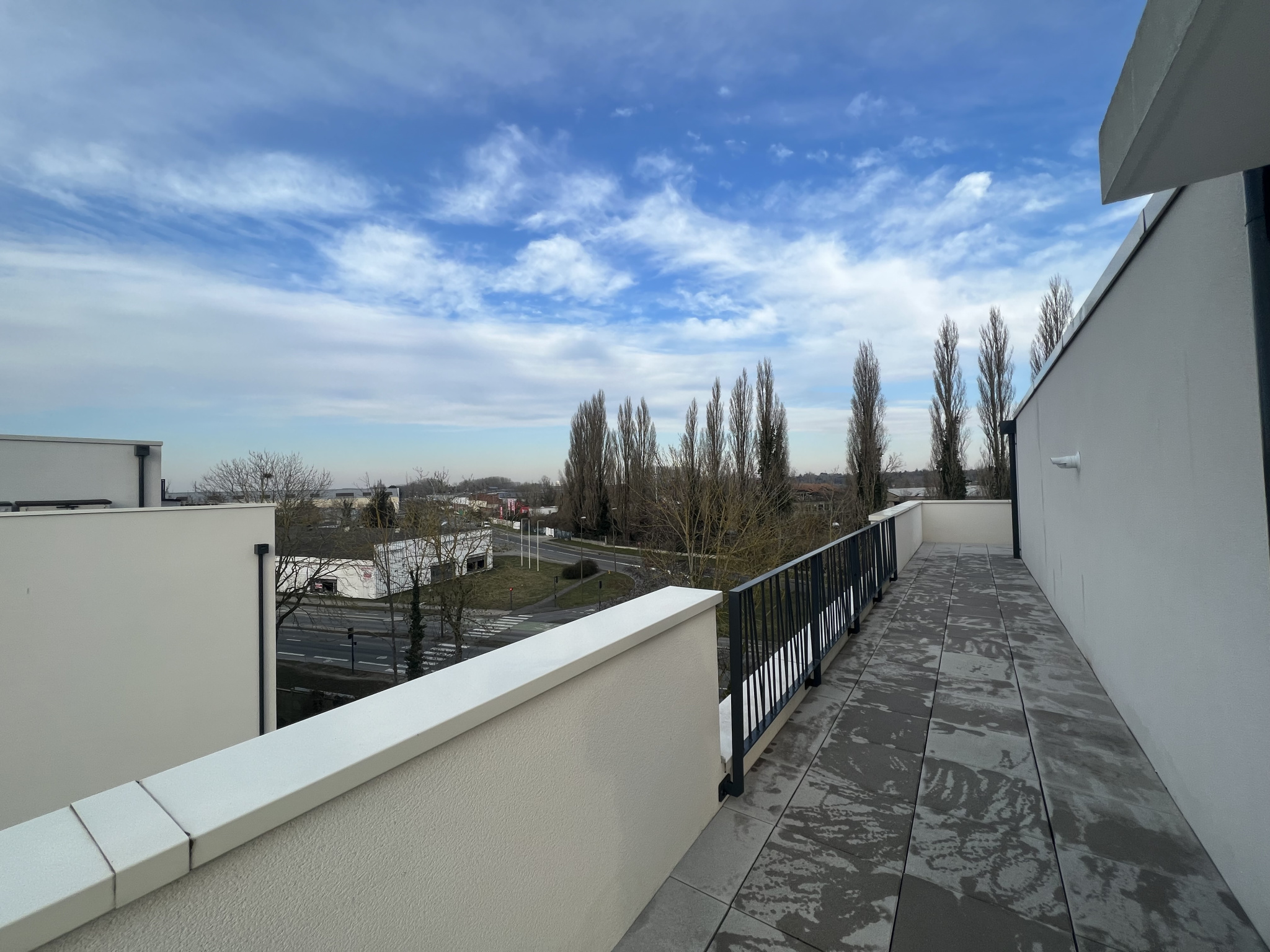Immo80 – L'immobilier à Amiens et dans la Somme-T4 AVEC TERRASSE ET PARKINGS AMIENS