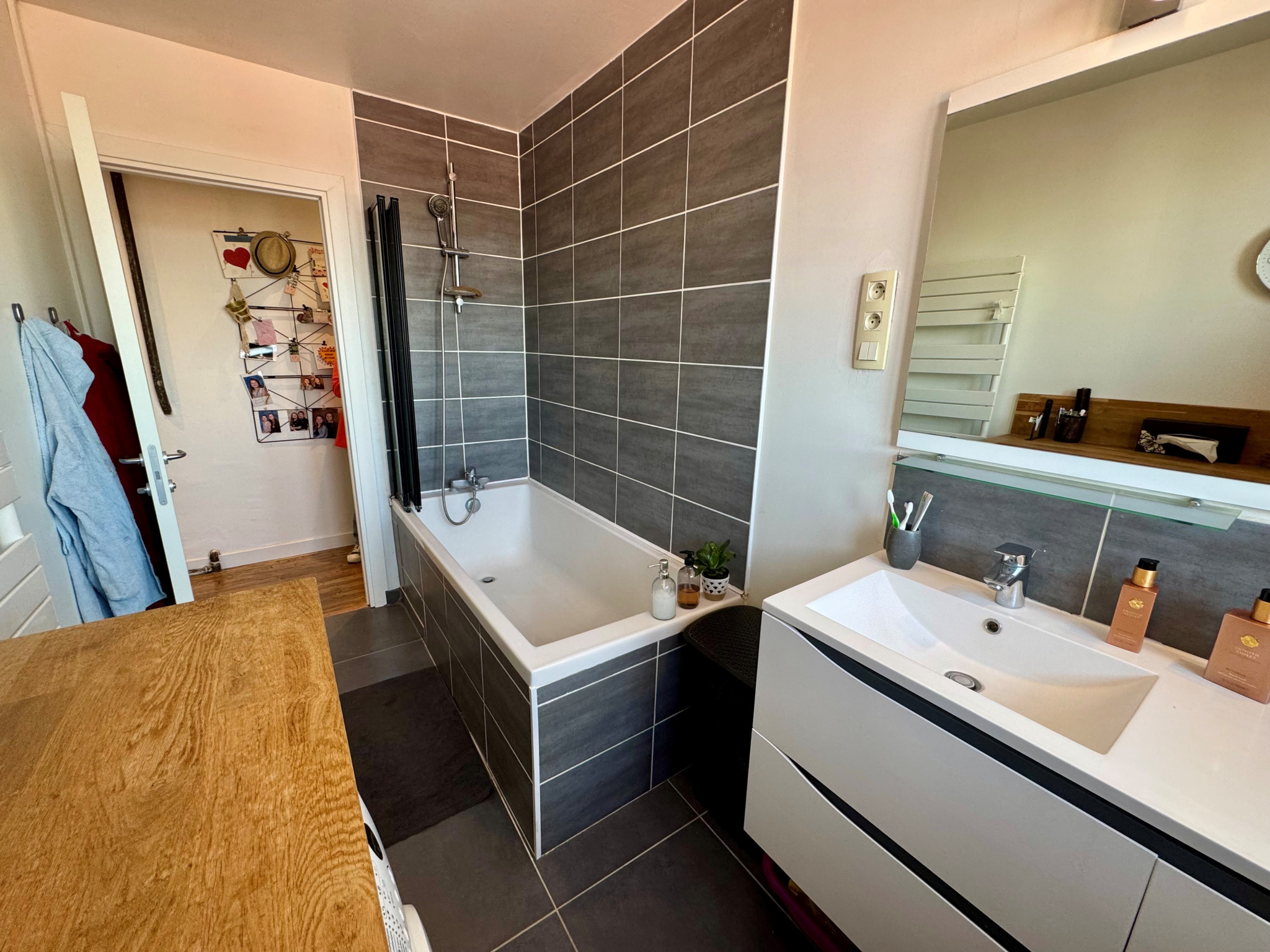 Immo80 – L'immobilier à Amiens et dans la Somme-Centre-Ville – Appartement T4 – 93m2 – 3 Chbs – cave