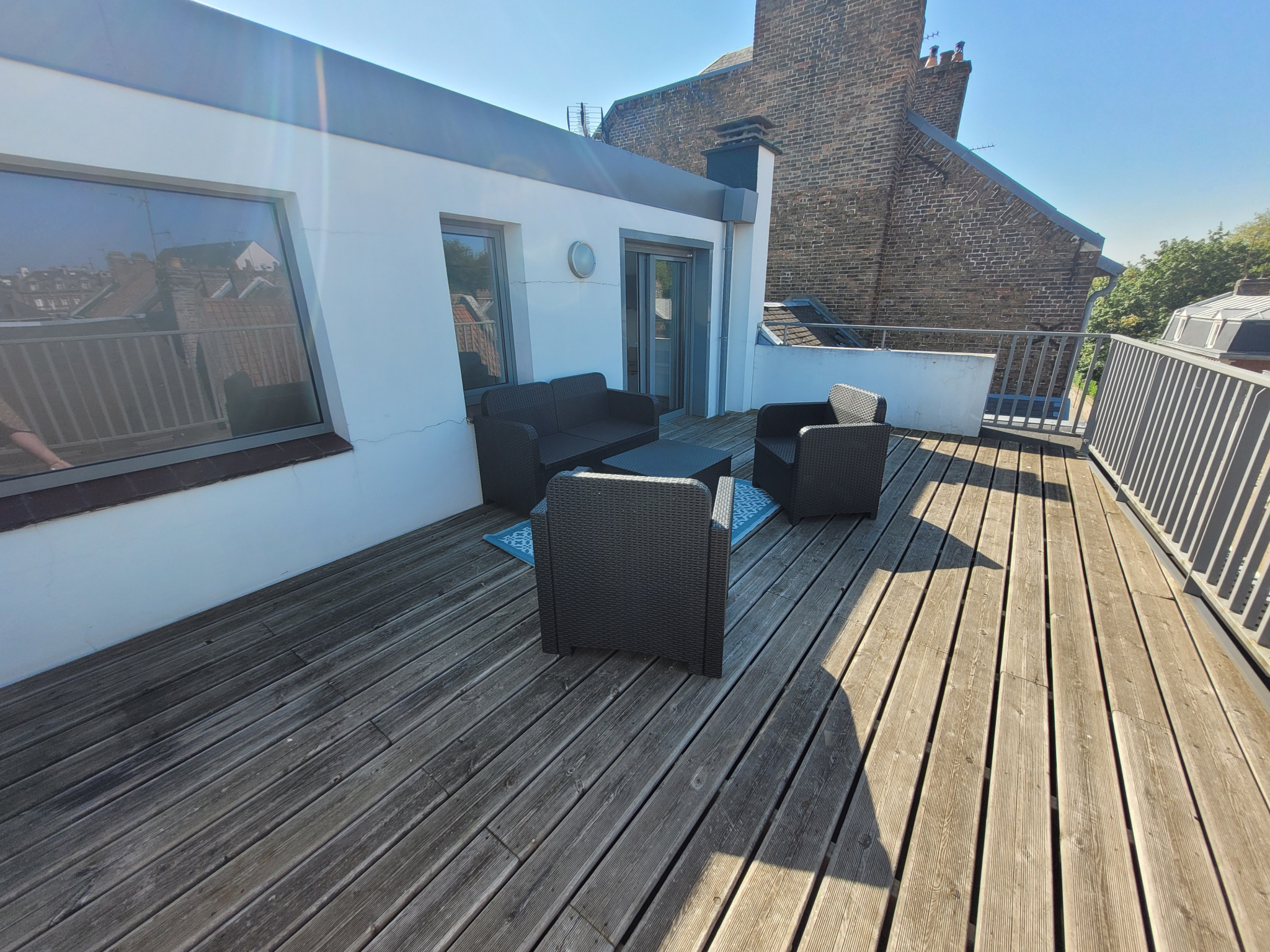 Immo80 – L'immobilier à Amiens et dans la Somme-T1 MEUBLÉ AVCE GRANDE TERRASSE AMIENS