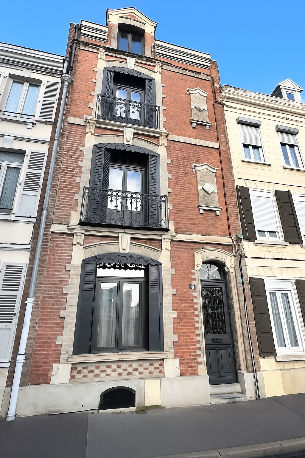 Immo80 – L'immobilier à Amiens et dans la Somme-MAISON T6 AVEC JARDIN  & GARAGE AMIENS