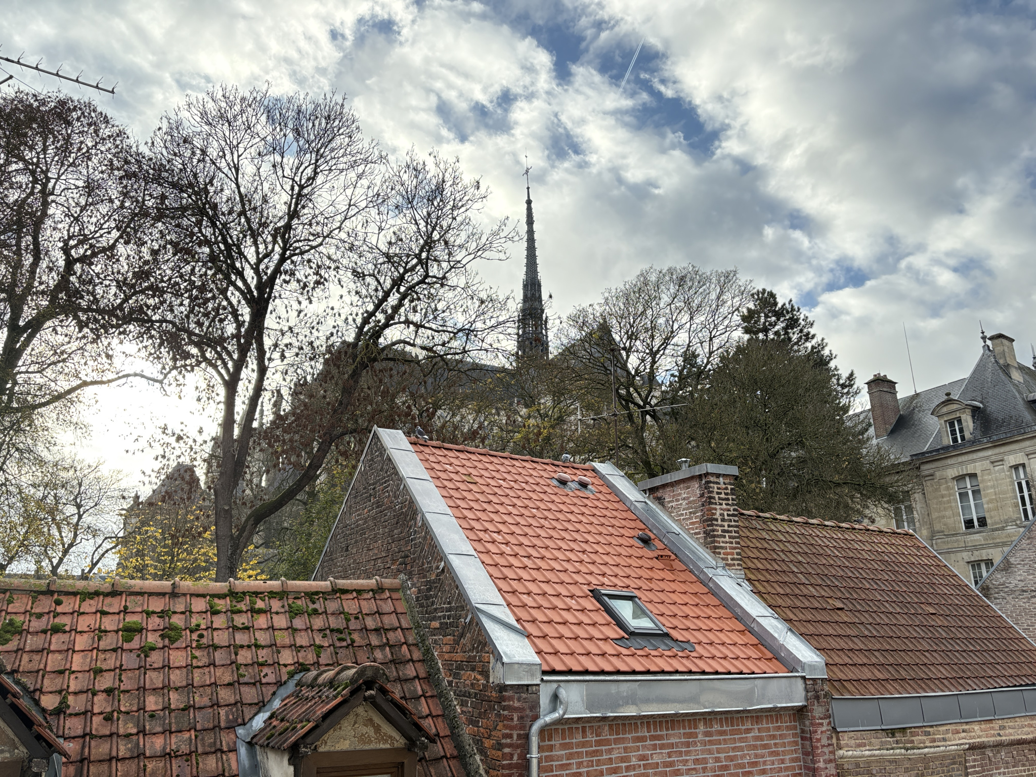 Immo80 – L'immobilier à Amiens et dans la Somme-STUDIO CENTRE VILLE  / SUP DE CO