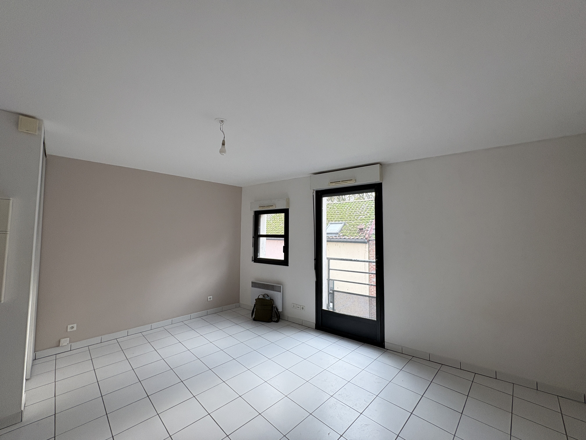 Immo80 – L'immobilier à Amiens et dans la Somme-STUDIO CENTRE VILLE  / SUP DE CO